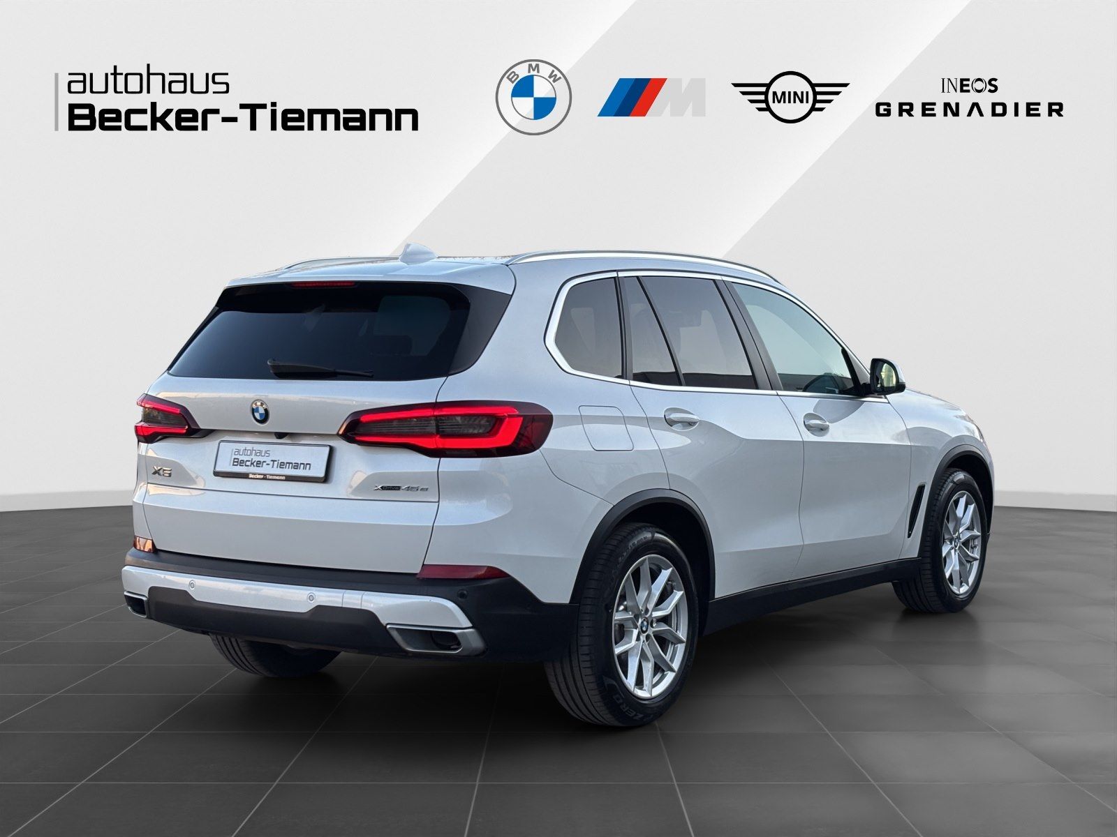 BMW X5 xDrive45e B&W HiFi | Pano.Dach SkyL. | 2-A Lu