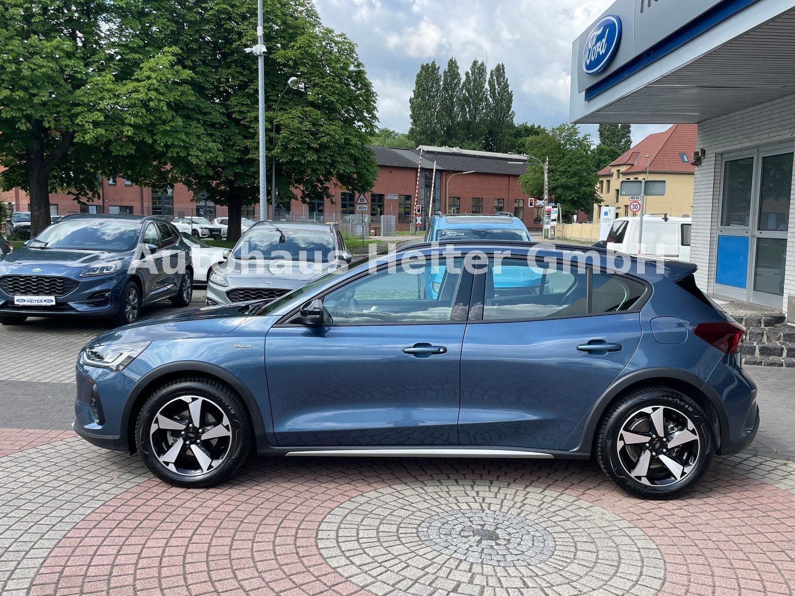 Ford Focus Lim. Aut. 114KW Active /ACC+AHK+BLIS