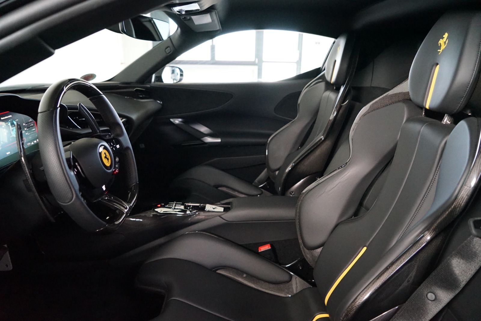 Ferrari SF90 - Samsaru's Car Outlet