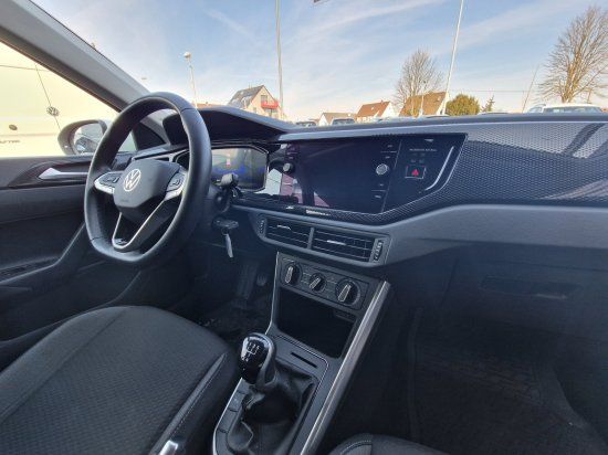 Volkswagen Taigo 1.0 TSI Life - Samsaru's Car Outlet