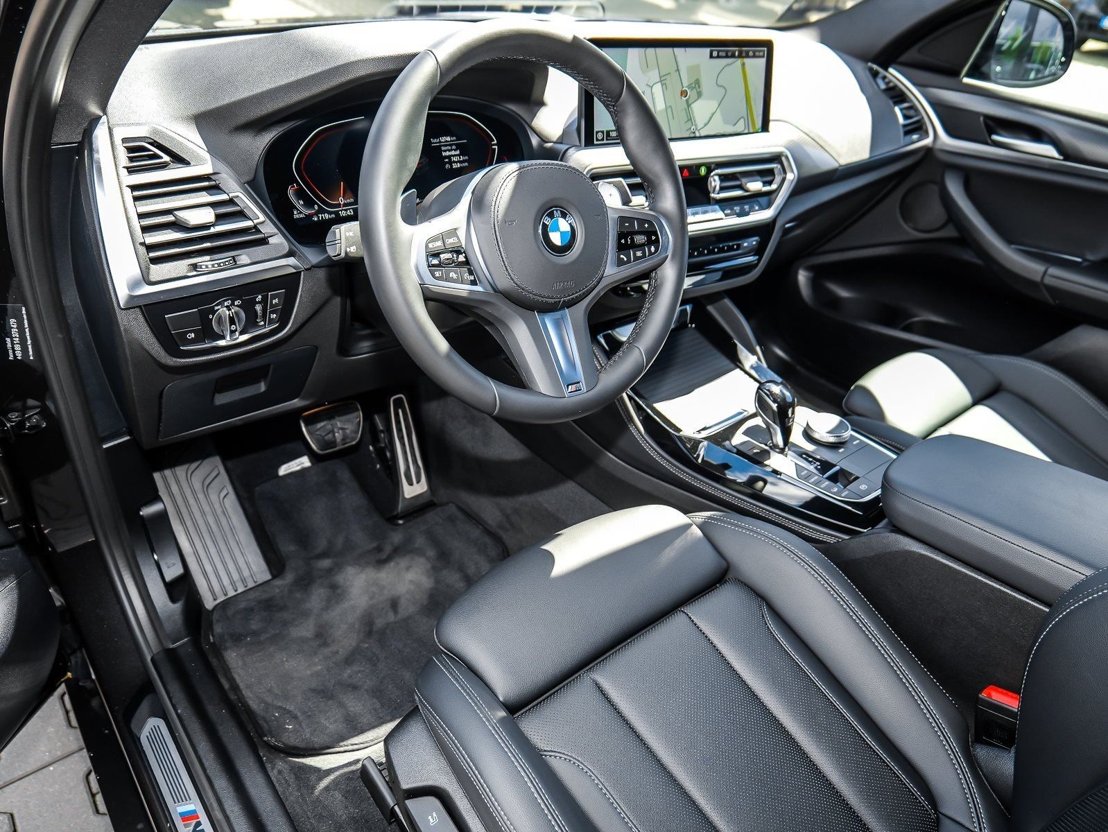 BMW X4 xDrive30d M Sport PANO ACC AHK RFK NAVI LED