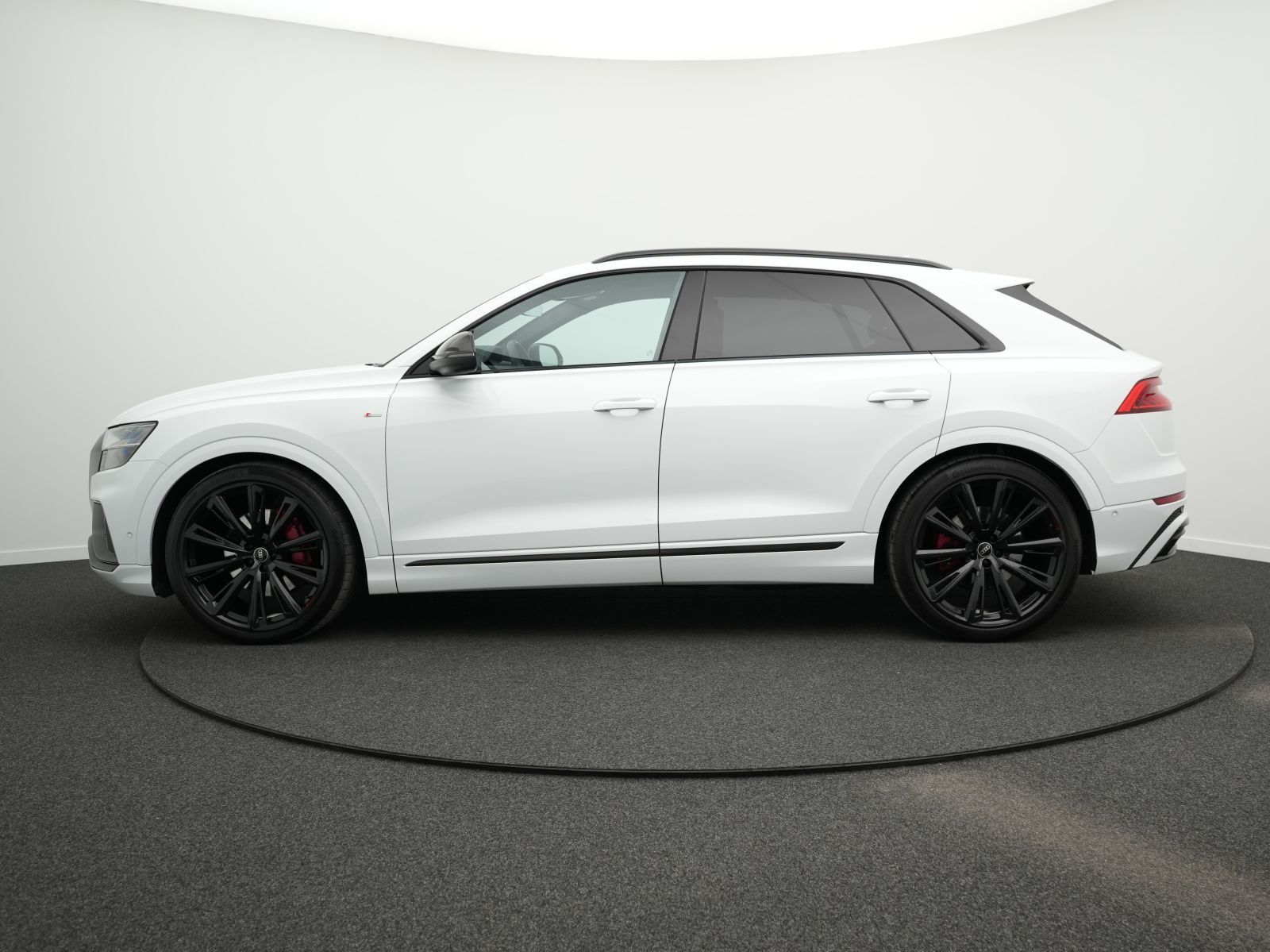 Audi Q8 50 TDI qu. 2x S line Allr.Lenk*PANO*AHK*StdHz