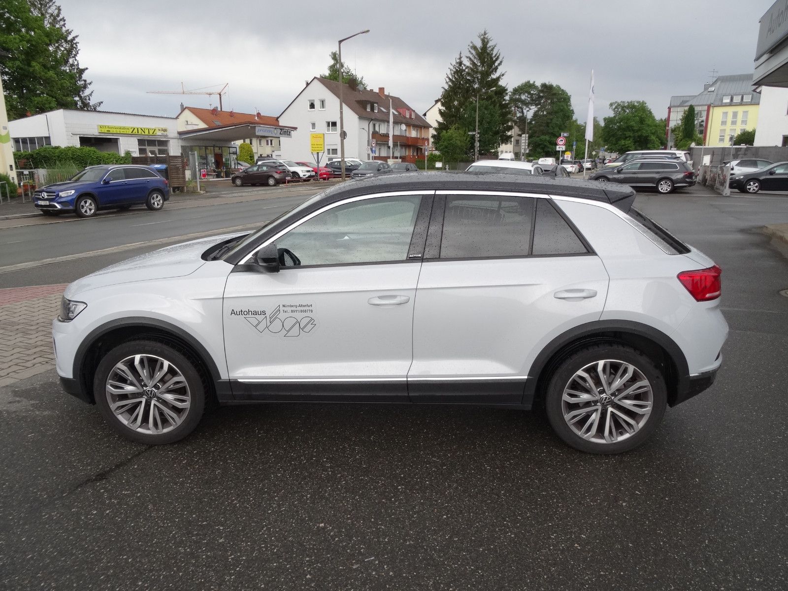 Volkswagen T-Roc 1.5 TSI DSG ACTIVE - Samsaru's Car Outlet