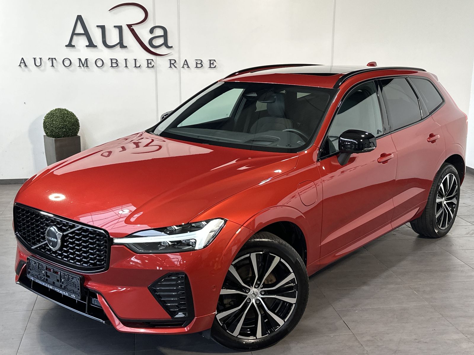 Volvo XC60 T8 AWD Ultimate Dark NAV+LED+360°+PANO+HUD 