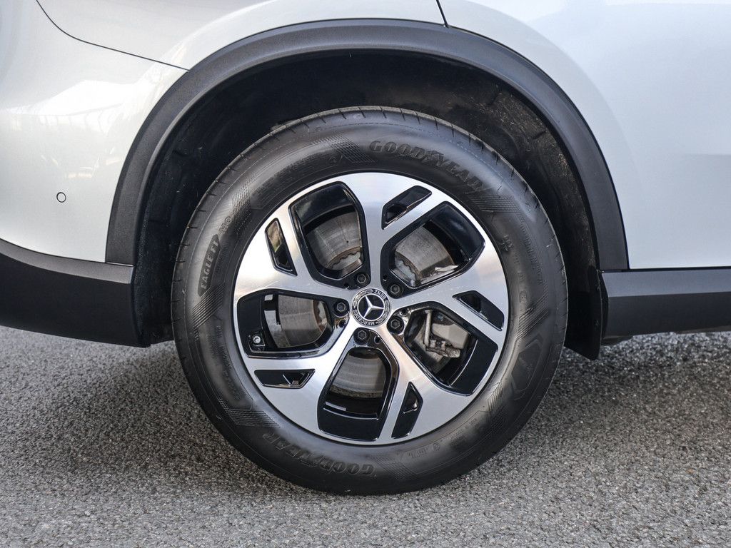 Mercedes-Benz GLC 300 e 4M Avantgarde Advanced Plus - Samsaru's Car Outlet