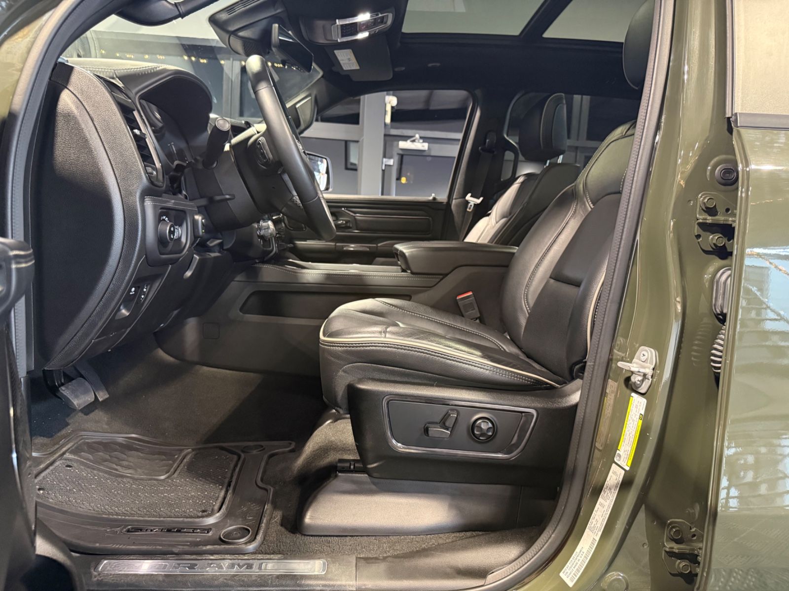 Dodge RAM 1500 5.7 LIMITED/NIGHT/VIRTUAL/FACELIFT/19%/