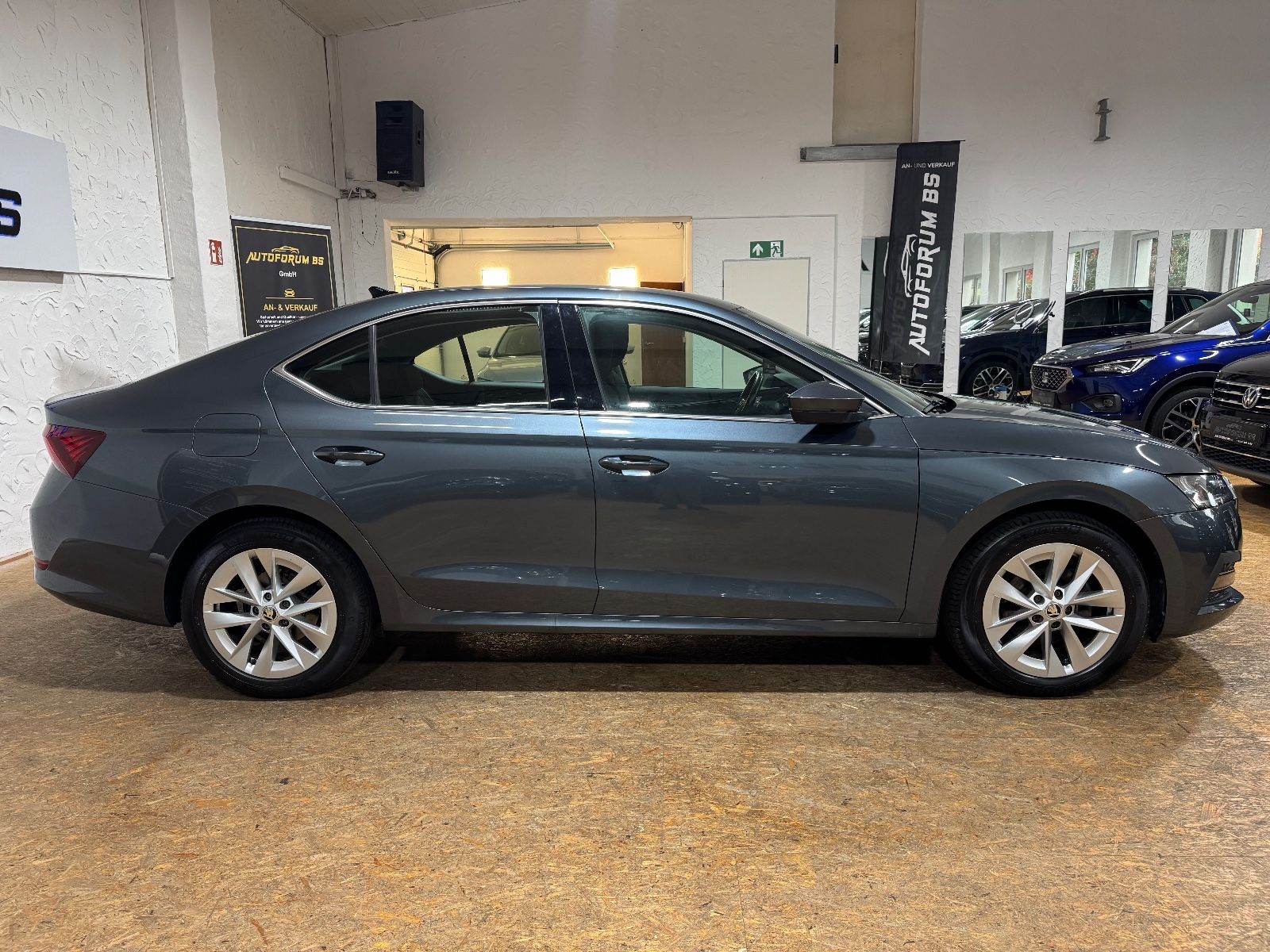 Skoda OctaviaLim. FirstEdition2.0TDI DSG/STANDHEIZ/AHK