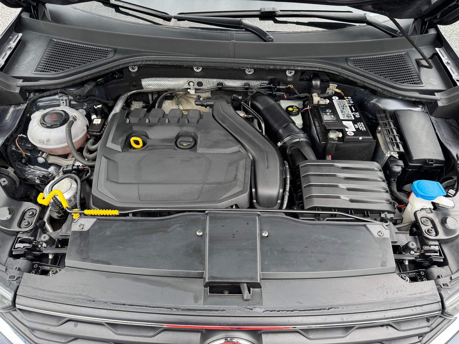 Volkswagen T-Roc 1.5 TSI Style - Samsaru's Car Outlet