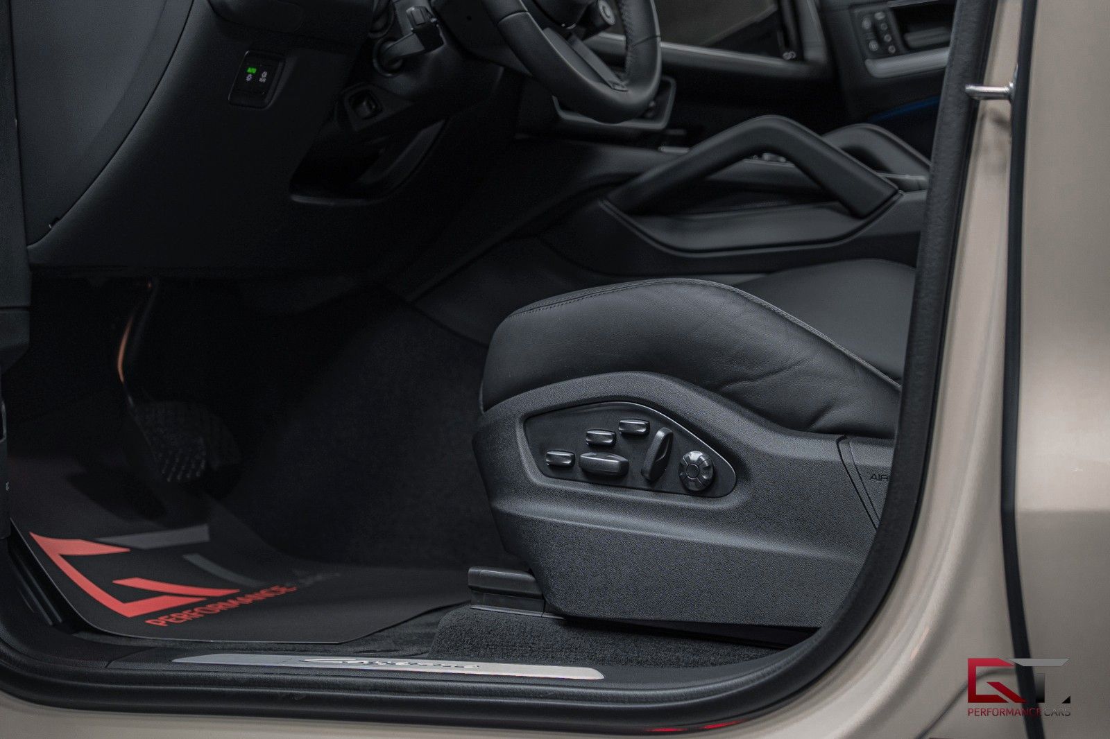 Porsche Cayenne E-Hyb Coupé 2025 SportDesign 75Years 22"