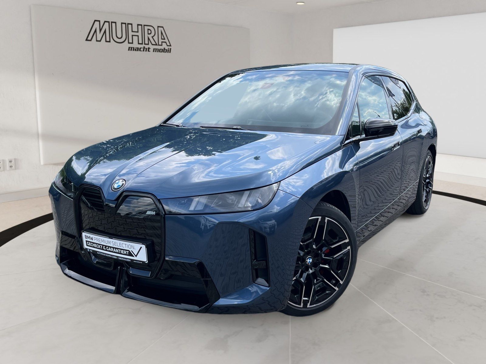 BMW iX M70 XDRIVE 22" DA/PA Prof. Luftfederung AHK