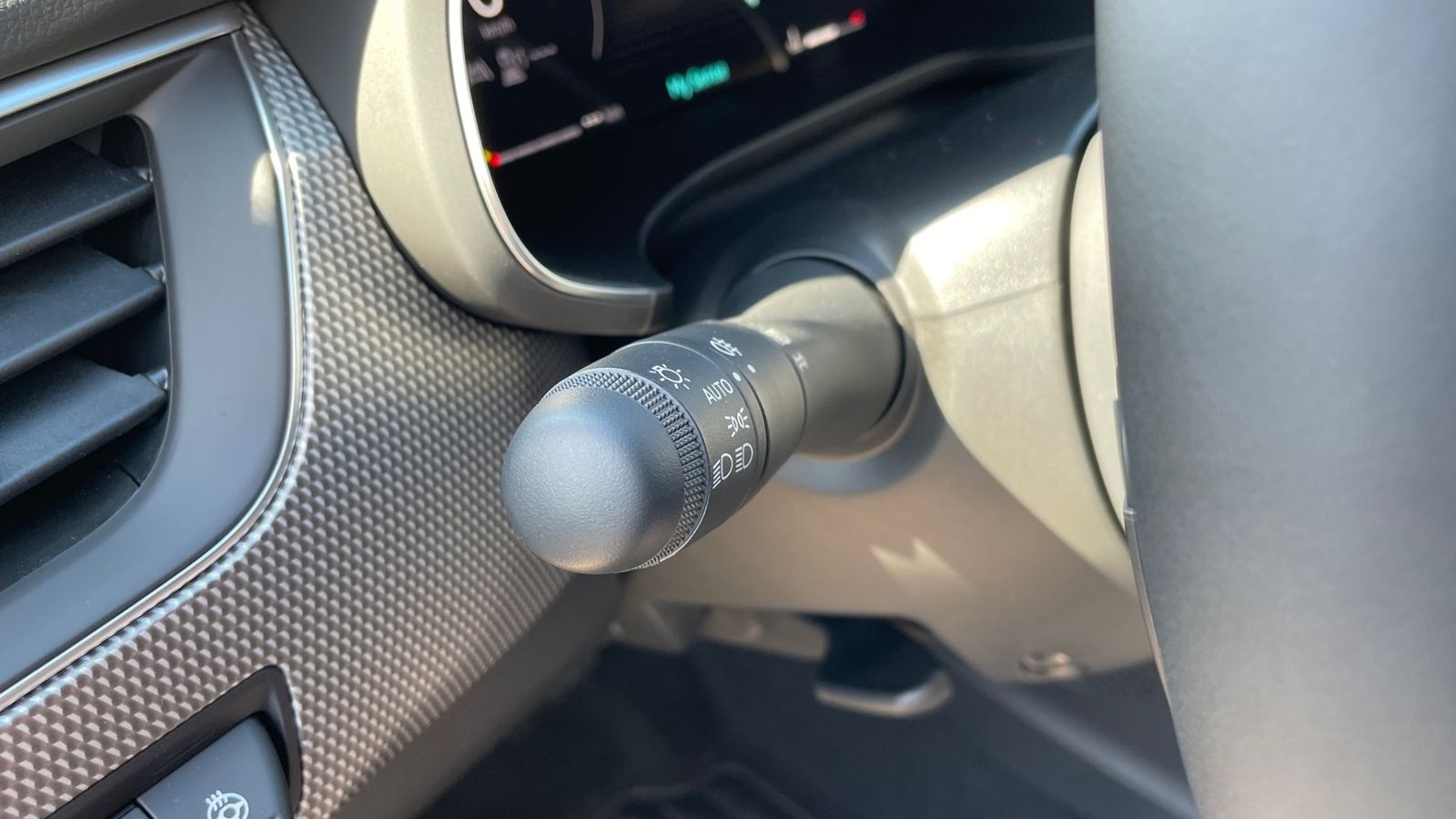 Renault Arkana TECHNO Mild Hybrid - Samsaru's Car Outlet