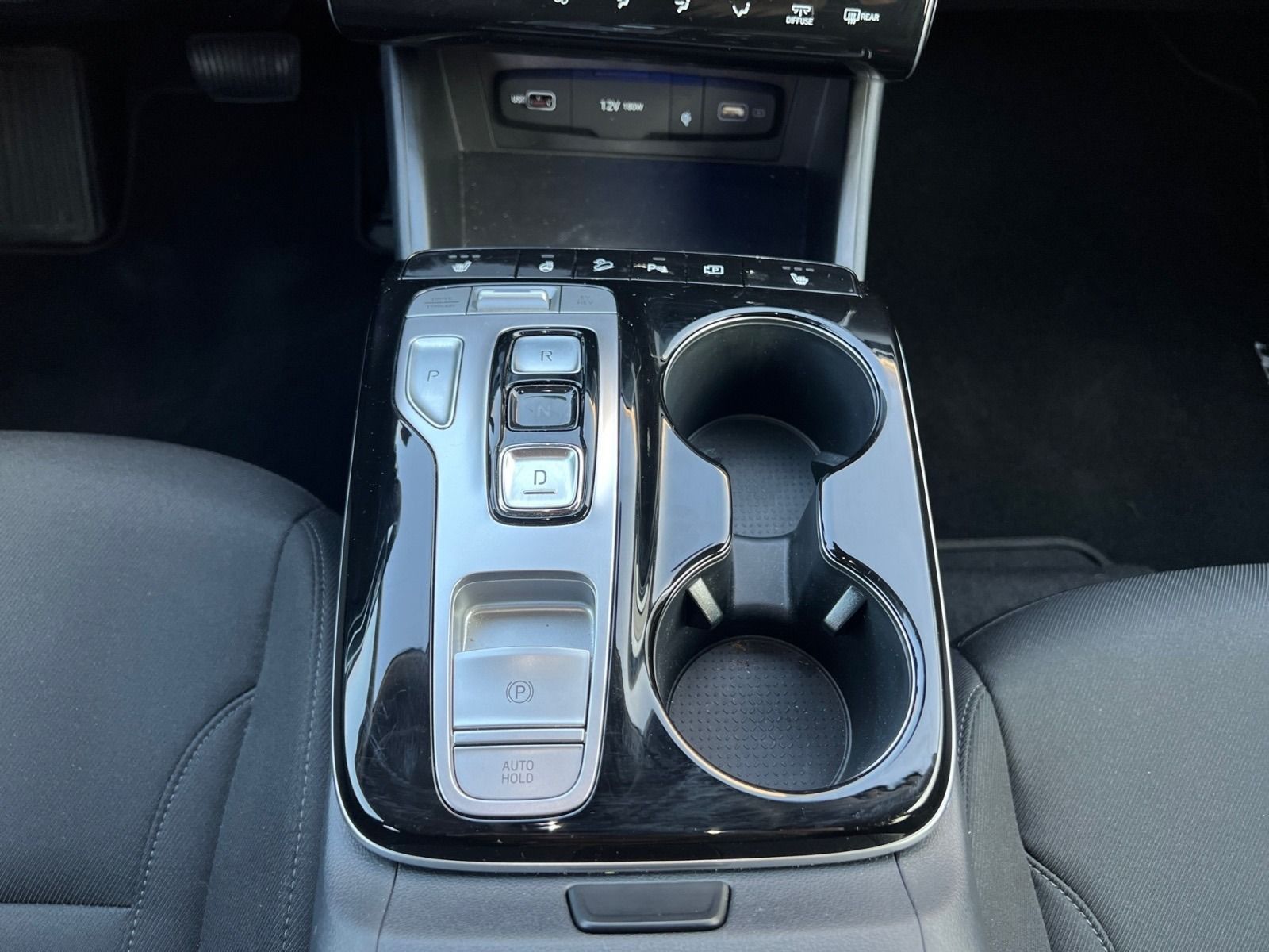 Hyundai Tucson 1.6 T-GDI Trend Plug-In Hybrid 4WD - Samsaru's Car Outlet