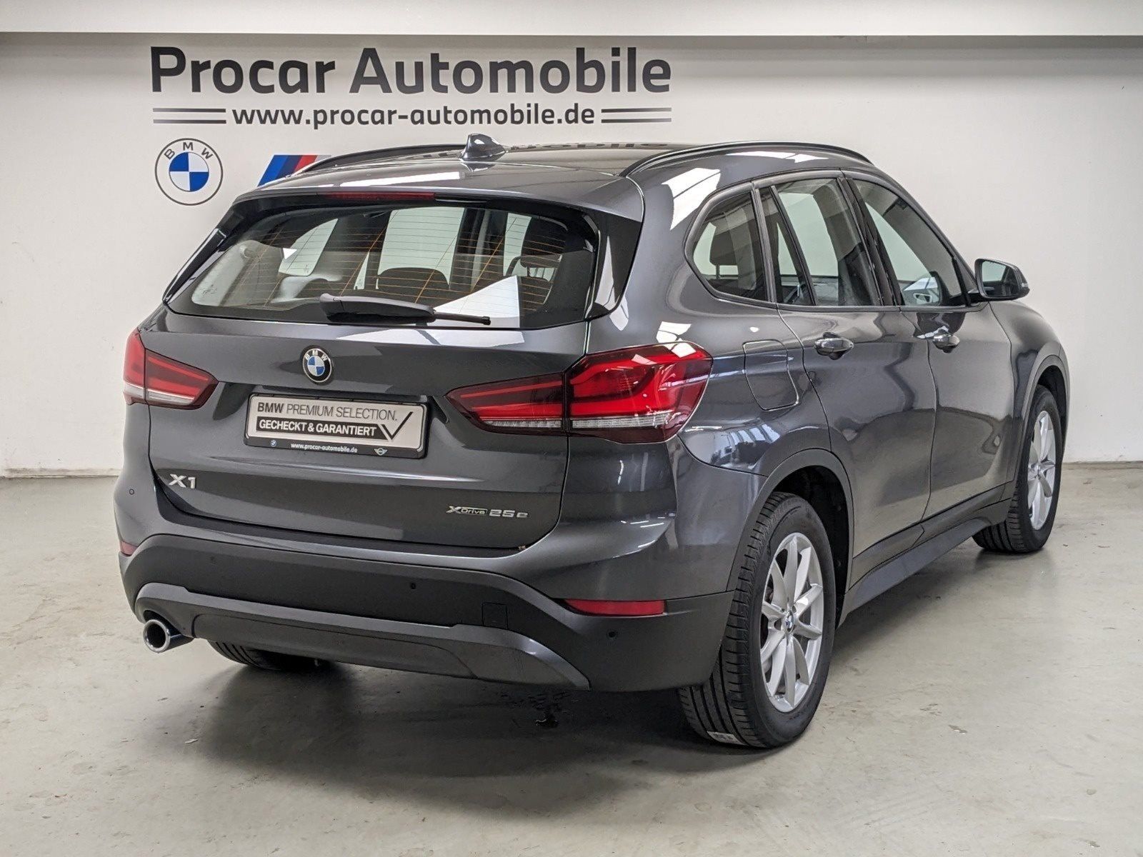BMW X1 xDrive25e - Samsaru's Car Outlet