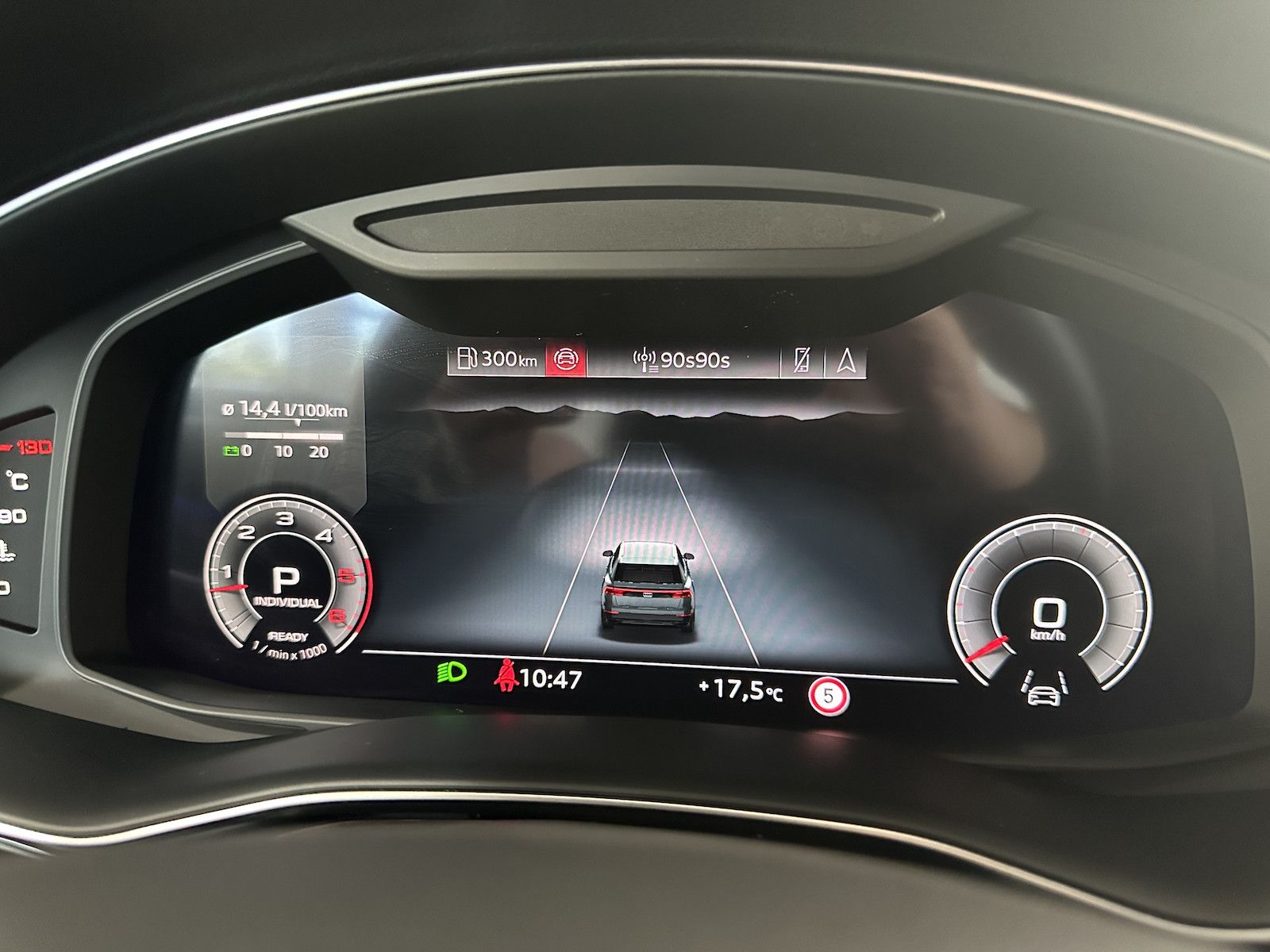 Audi Q8 45 Tdi quattro S Line - Samsaru's Car Outlet