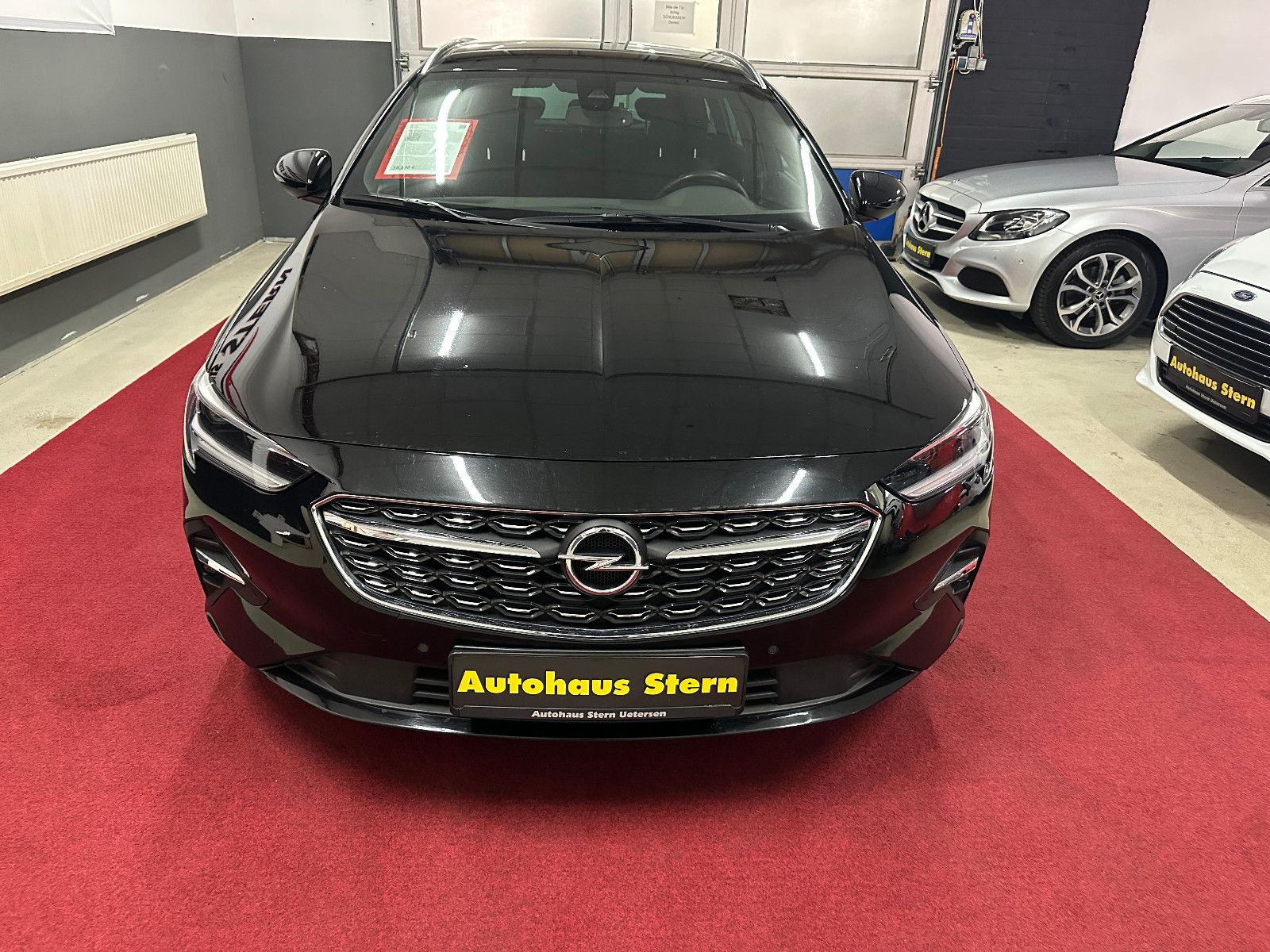 Opel Insignia B Sports Business - Samsaru's Car Outlet