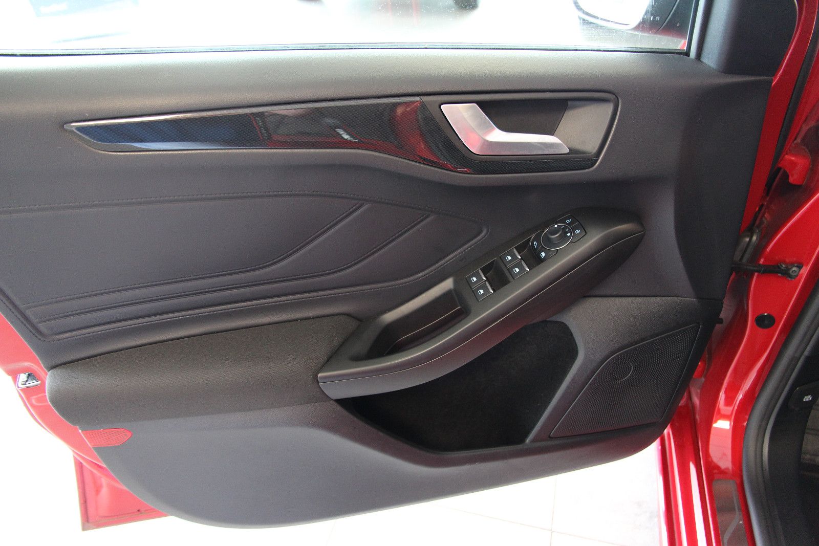 Ford Focus Turnier ST-Line X 18"ALU/KONTRAST/LED/ACC