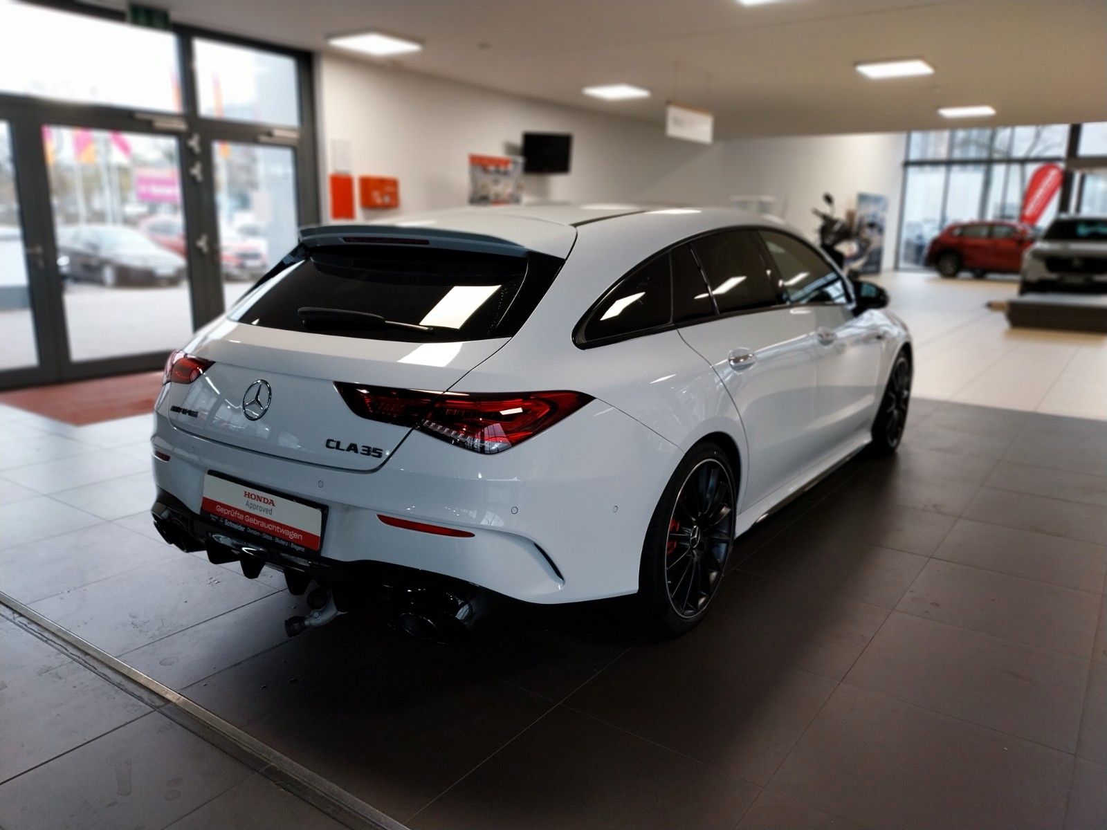 Mercedes-Benz CLA 35 AMG 4Matic - Samsaru's Car Outlet