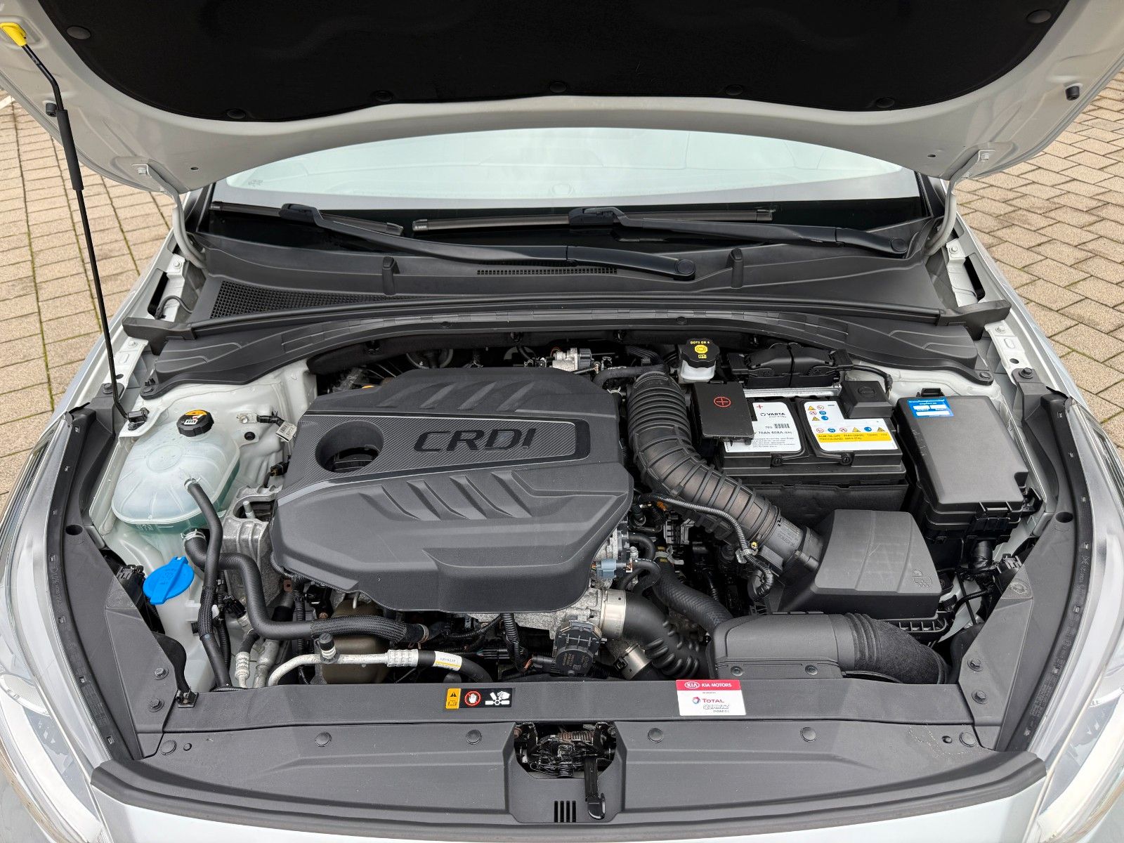 Kia Ceed 1.6 CRDi Vision - Samsaru's Car Outlet