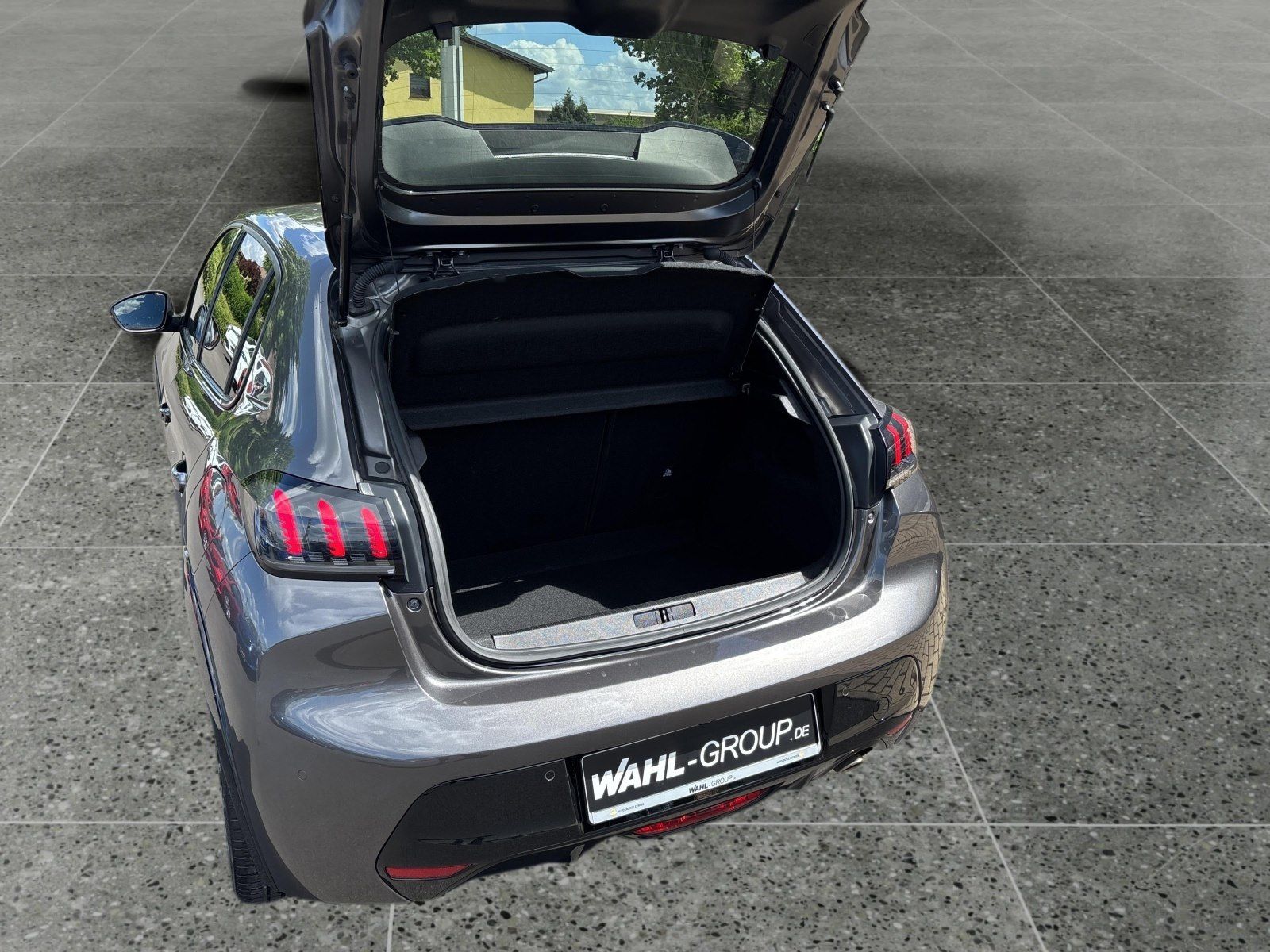Peugeot 208 GT - Samsaru's Car Outlet