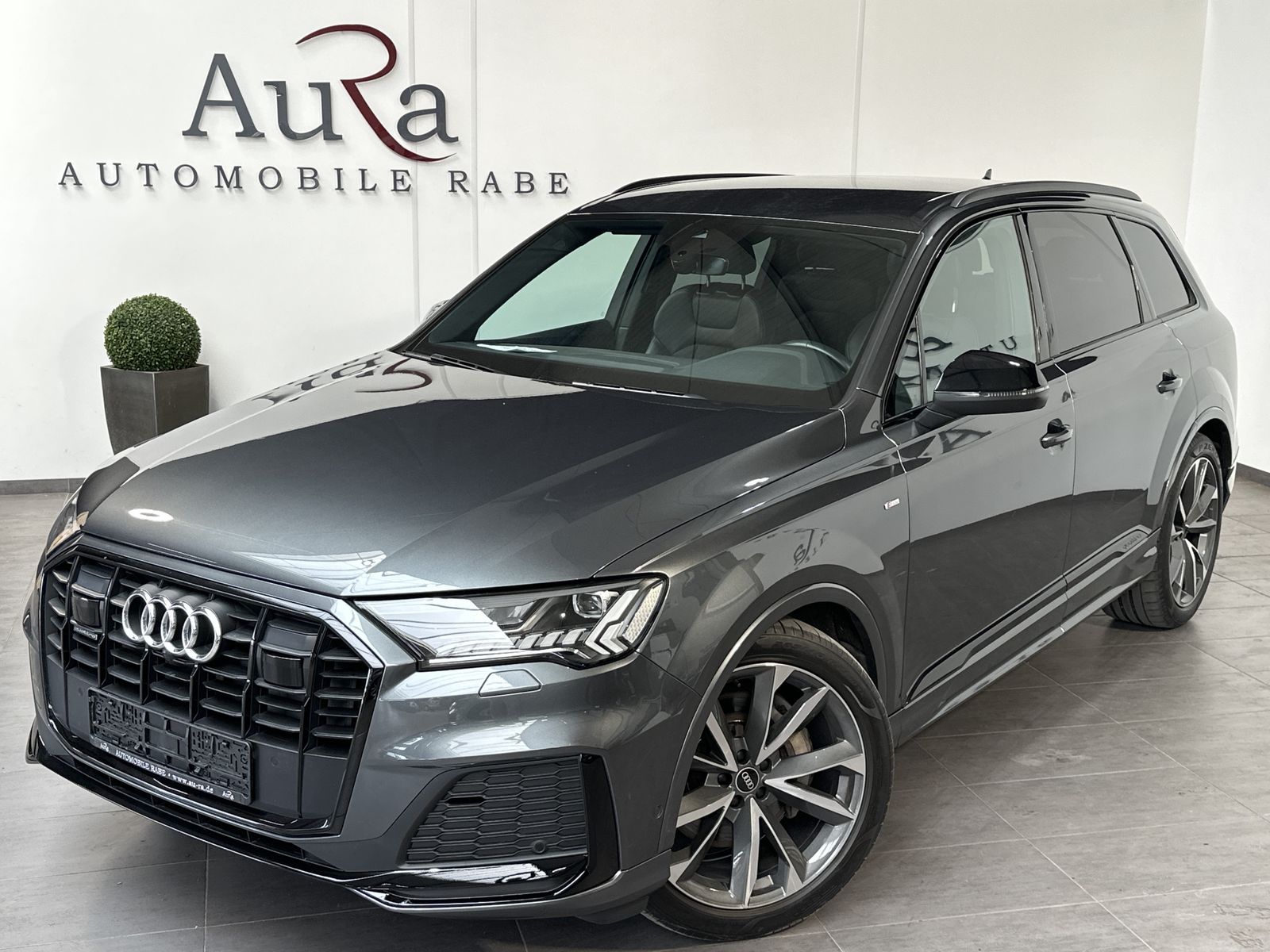Audi Q7 50 TDI S-Line Black 7Sitzer NAV+MATRIX+AHK+VC