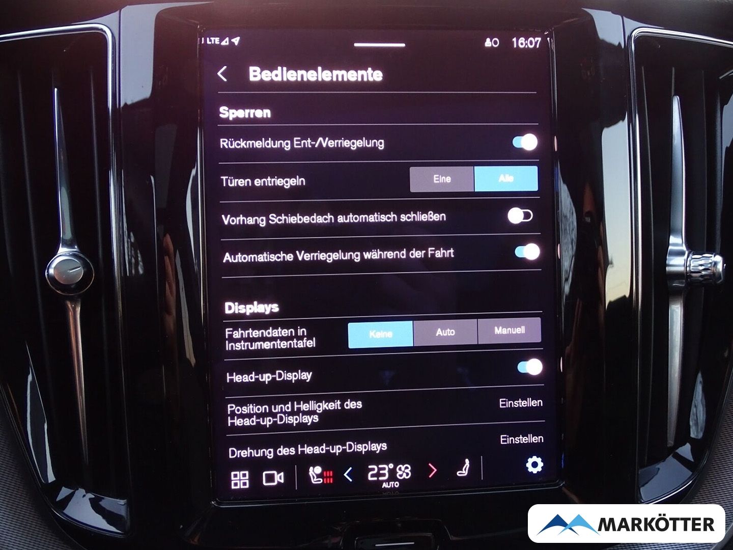 Volvo XC60 R Design AWD ACC/AHK/RFK/STHZ/LEDER