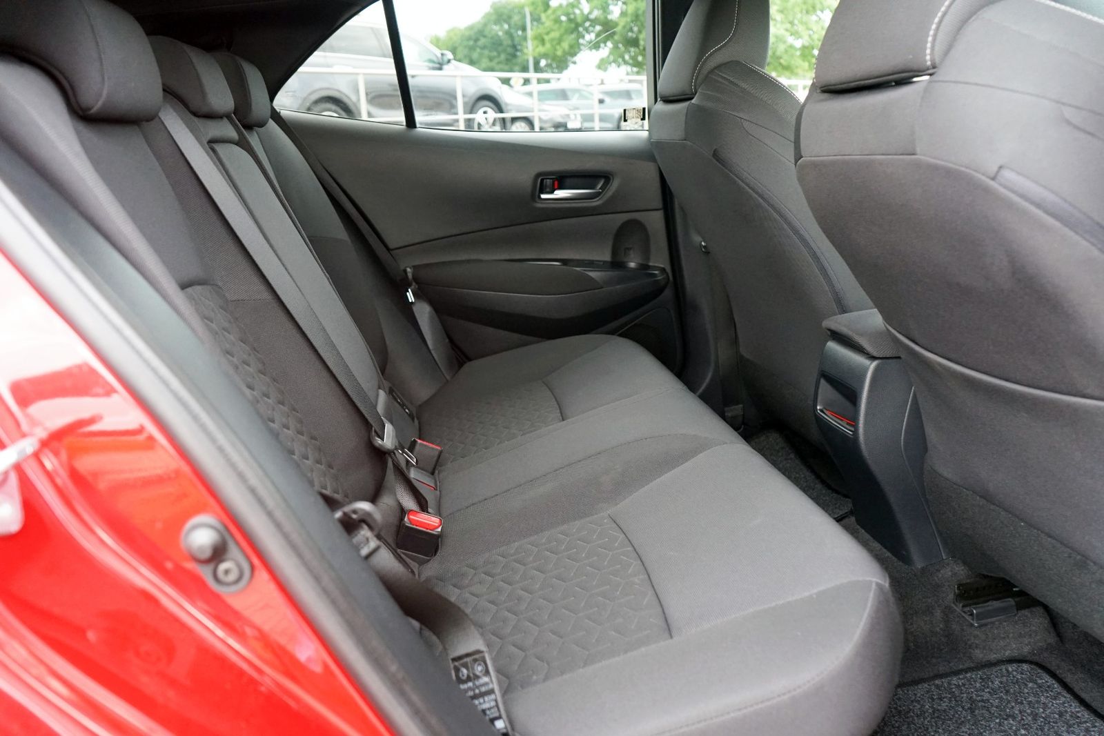 Toyota Corolla 2.0 Hybrid Business Edition - Samsaru's Car Outlet