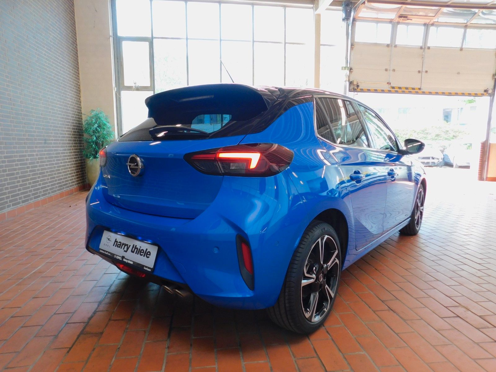 Opel Corsa F Ultimate - Samsaru's Car Outlet