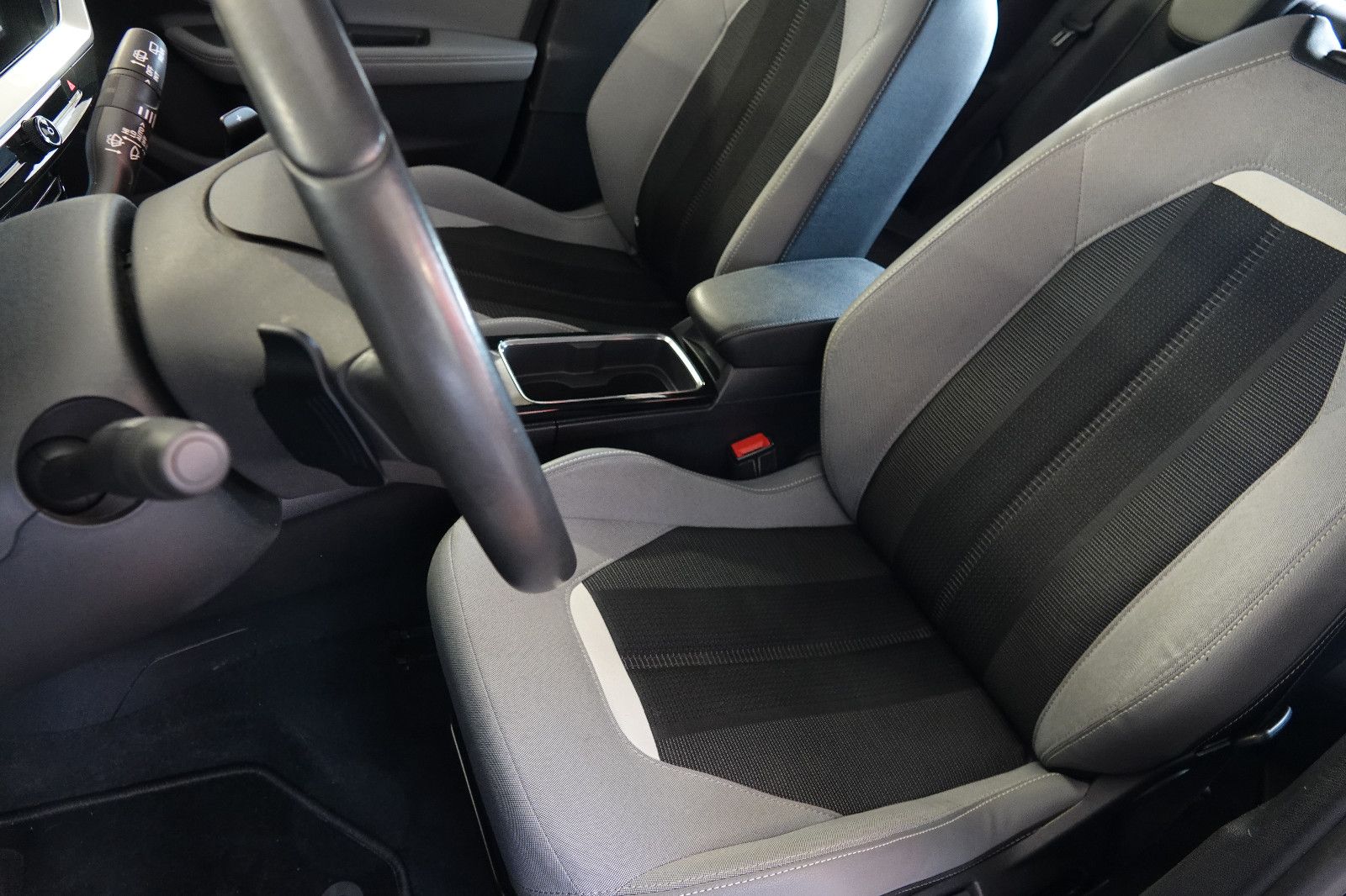 Opel Mokka Elegance - Samsaru's Car Outlet