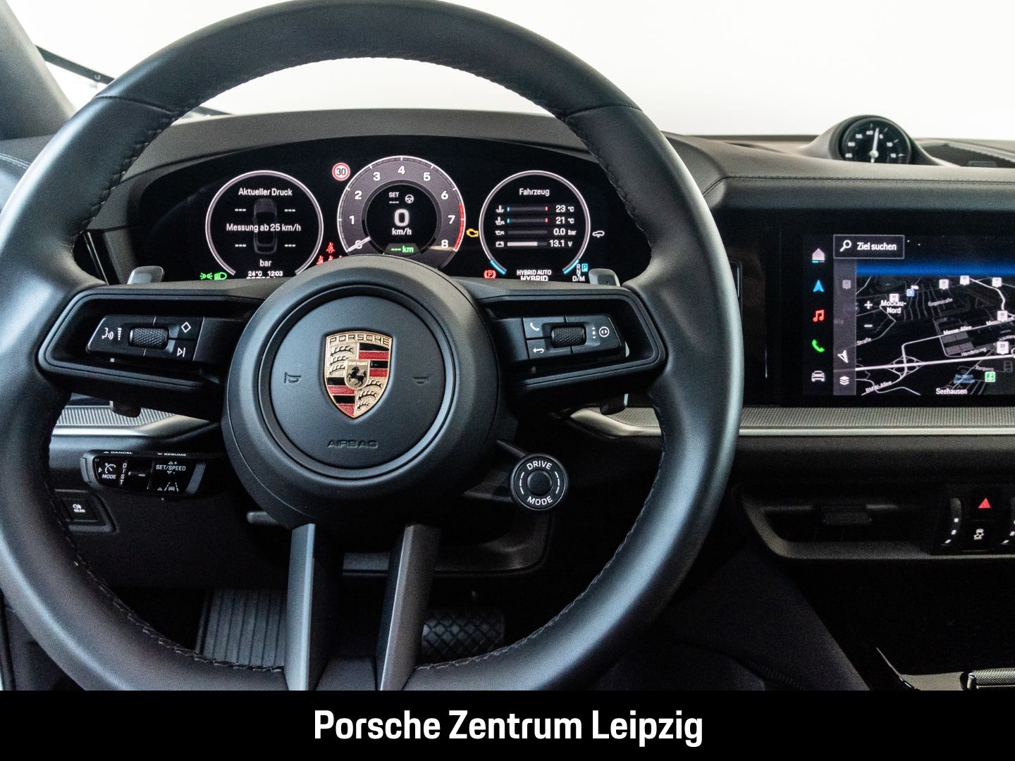 Porsche Cayenne E-Hybrid Coupe SportDesign HD-Matrix Inn