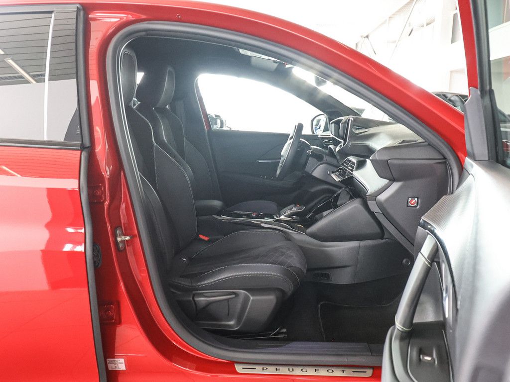 Peugeot e-208 GT-Pack - Samsaru's Car Outlet