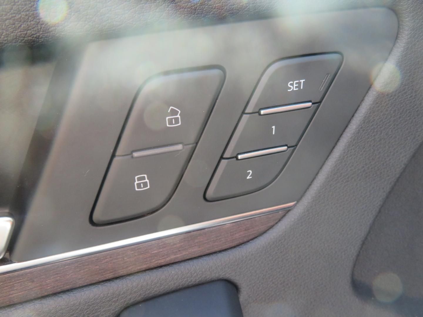 Audi Q5 SUV S line 50 TDI quattro - Samsaru's Car Outlet
