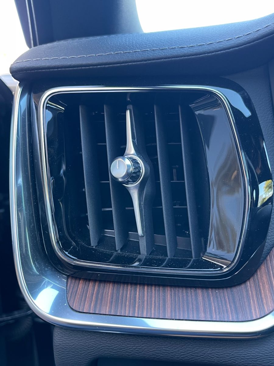 Volvo S60 B5 AWD Ultimate Dark Auto