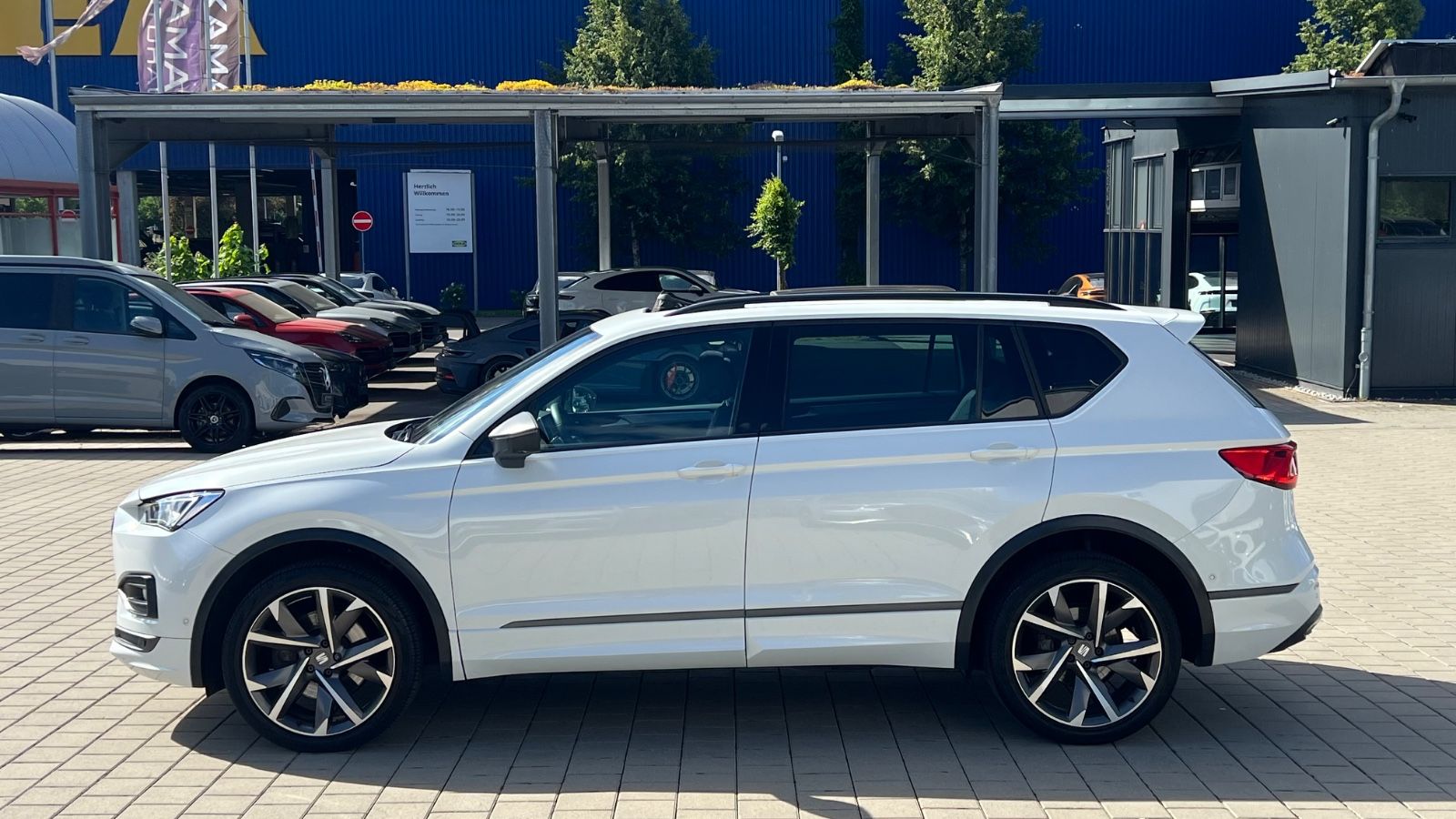 Seat Tarraco 2.0 TDI FR LINE*PANO-7SITZER-AHK-LEDER*
