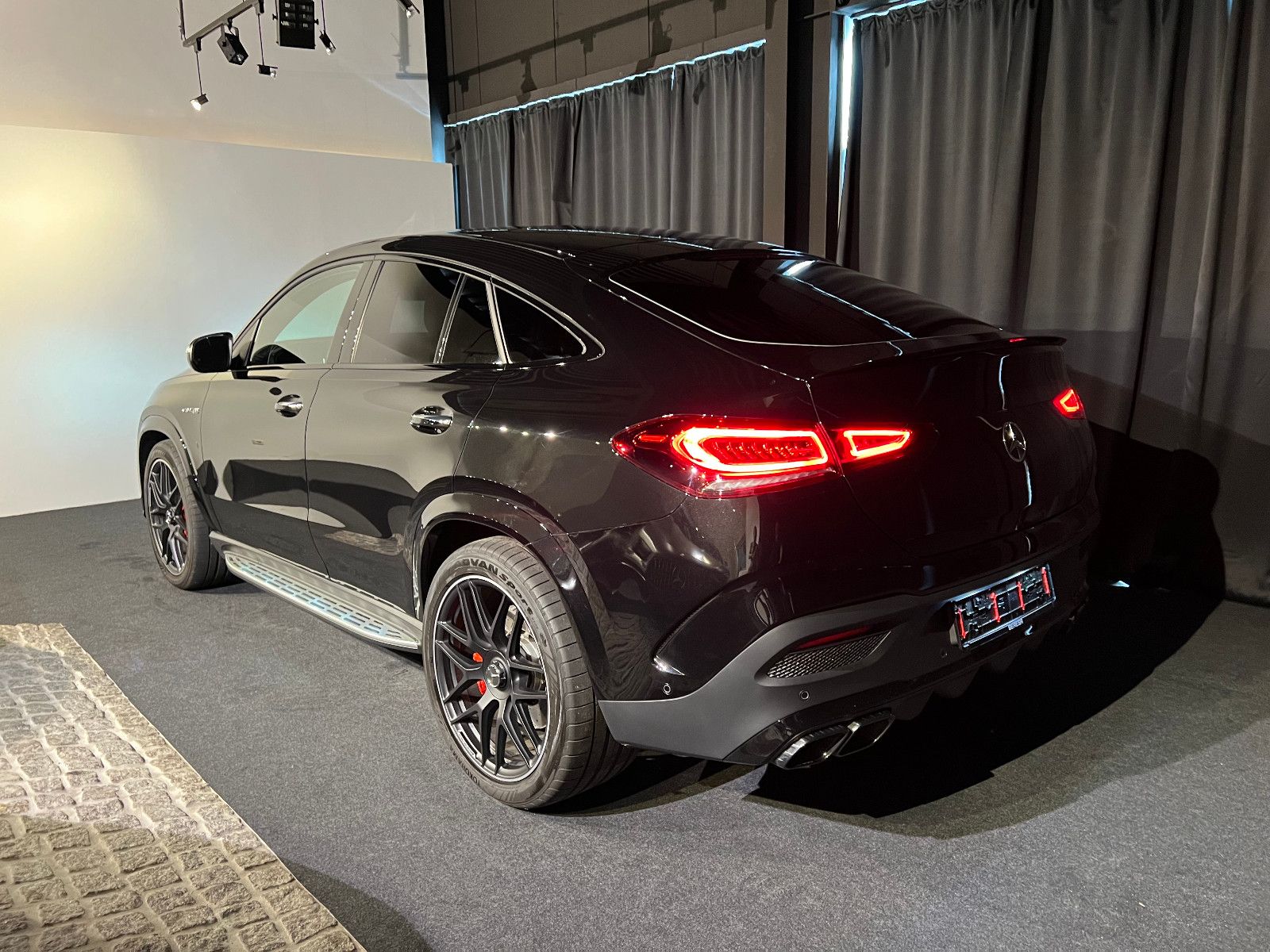 Mercedes-Benz GLE63AMG S Coupe MY23 PanoBurm360Kamera125kNetto