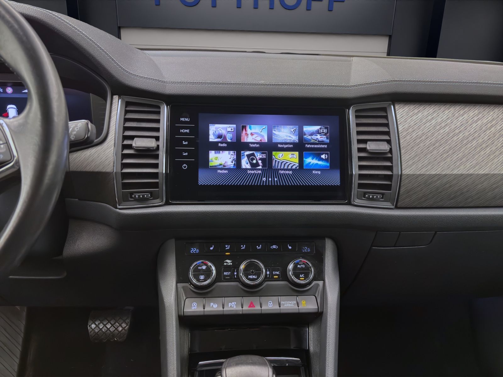 Skoda Kodiaq 2.0 TDI DSG 4x4 STYLE NAVI AHK KLIMA KAME
