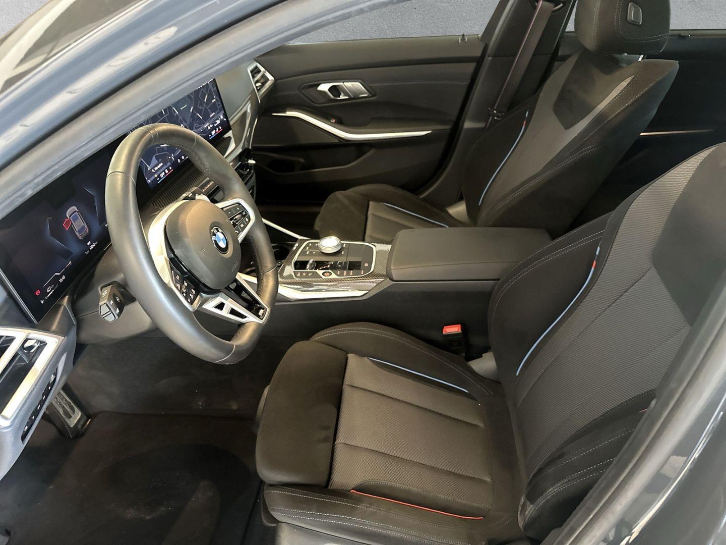 BMW 320 d xDrive T. M-SPORT-PRO PANO ACC AHK 360°HUD