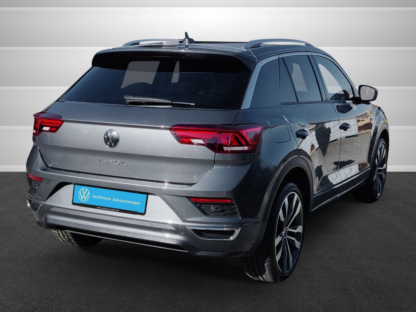 Volkswagen T-Roc 1.5 TSI R-Line - Samsaru's Car Outlet