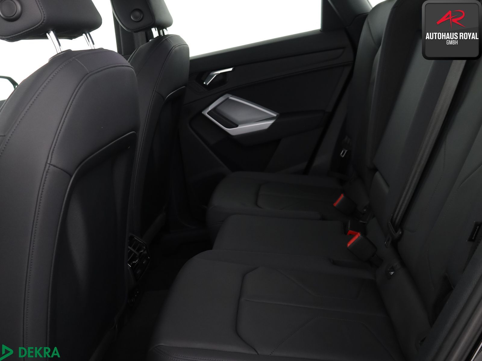 Audi Q3 45 TFSI qu S LINE 19ZOLL ACC,KEYLESS,AHK,1.HD