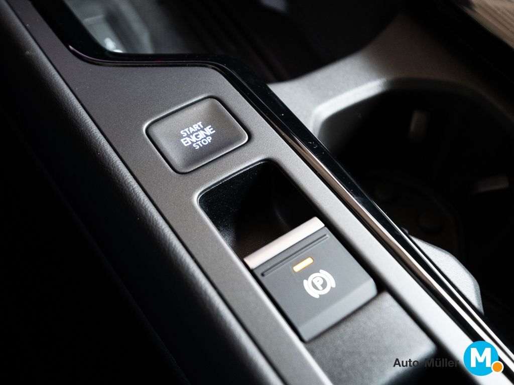 Volkswagen Passat TSI eHybrid DSG R-Line AHK Kamera Pano