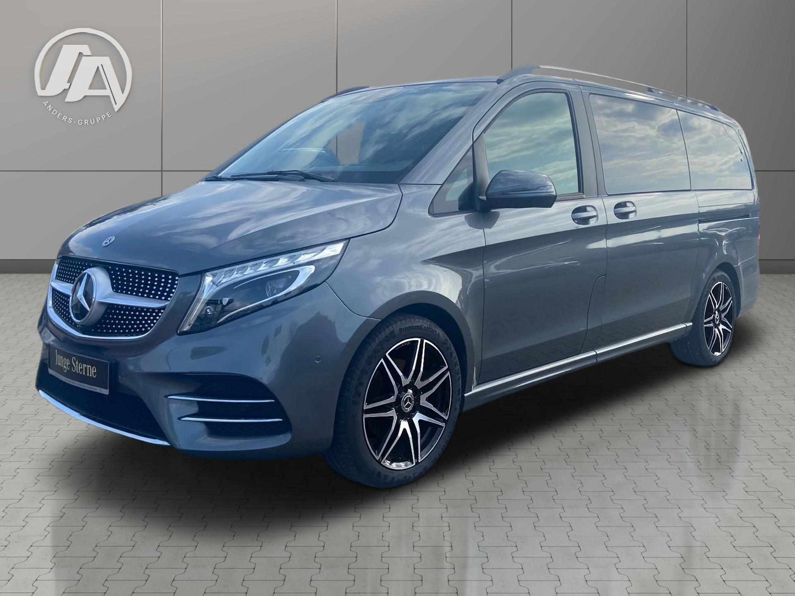 Mercedes-Benz V 250 AMG Line - Samsaru's Car Outlet