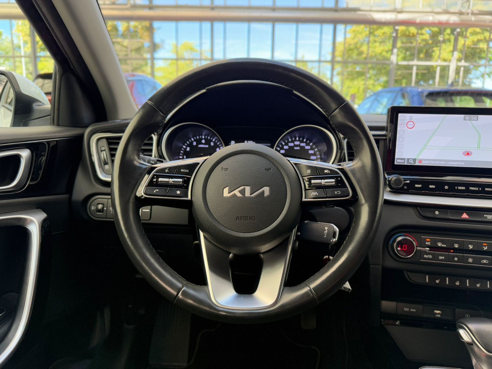Kia Ceed 1.5 T-GDI Vision - Samsaru's Car Outlet