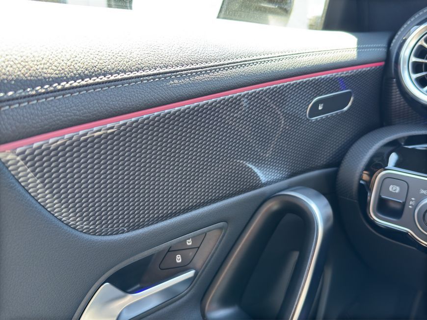 Mercedes-Benz CLA 200 d Progressive - Samsaru's Car Outlet