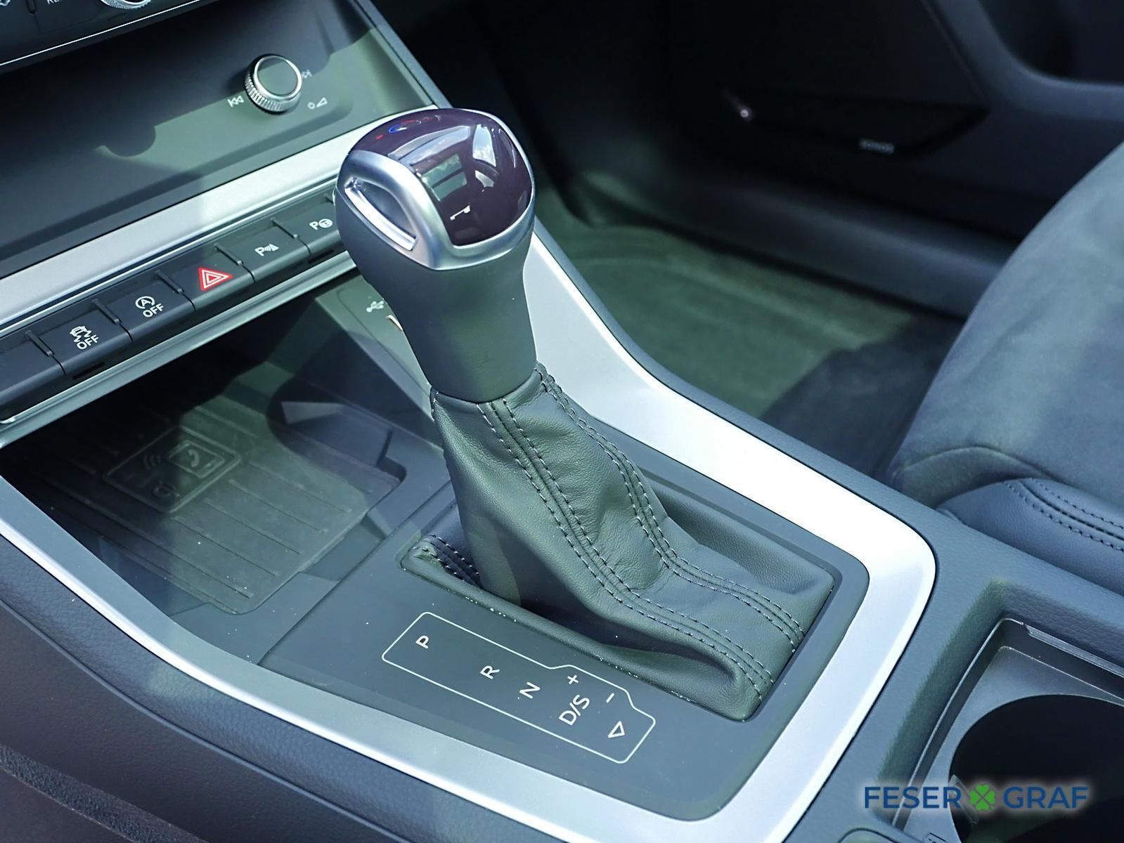 Audi Q3 40 TDI quattro - Samsaru's Car Outlet