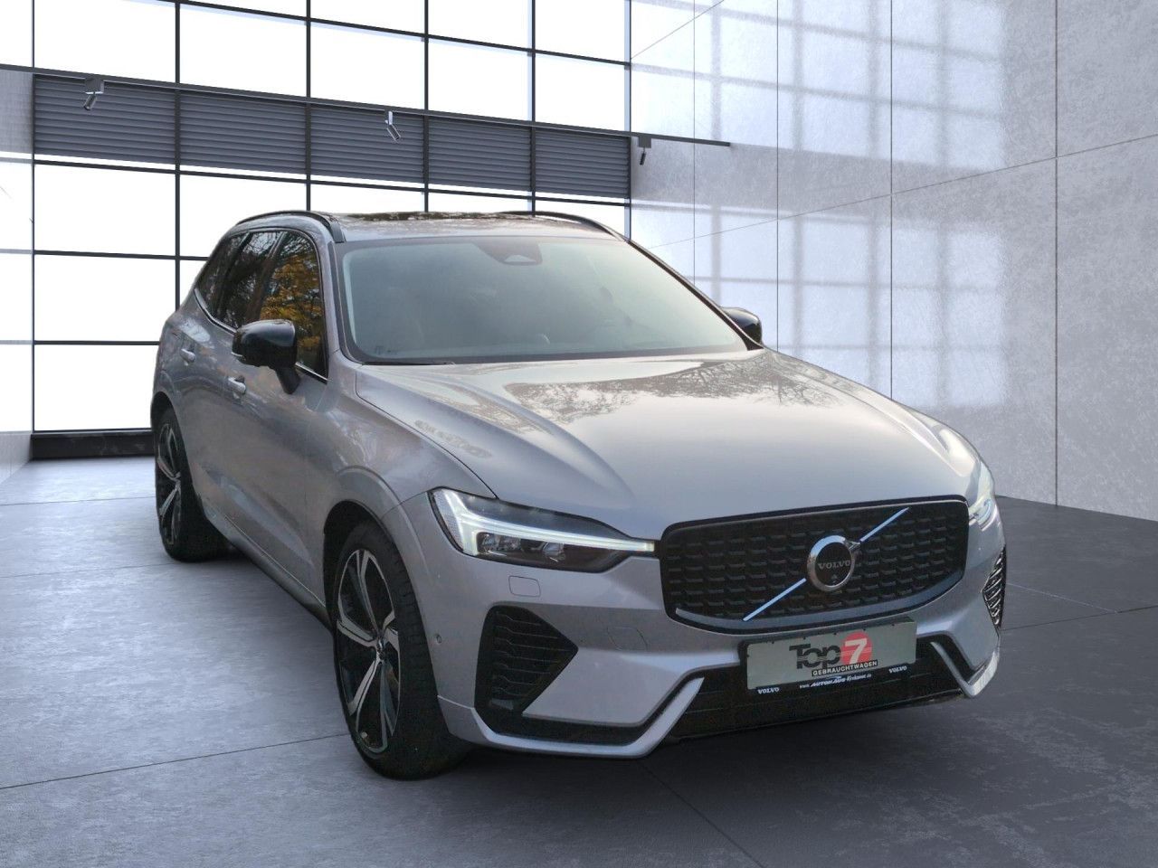 Volvo XC60 T8 Recharge Ultra Dark Plug-In Hybrid AWD