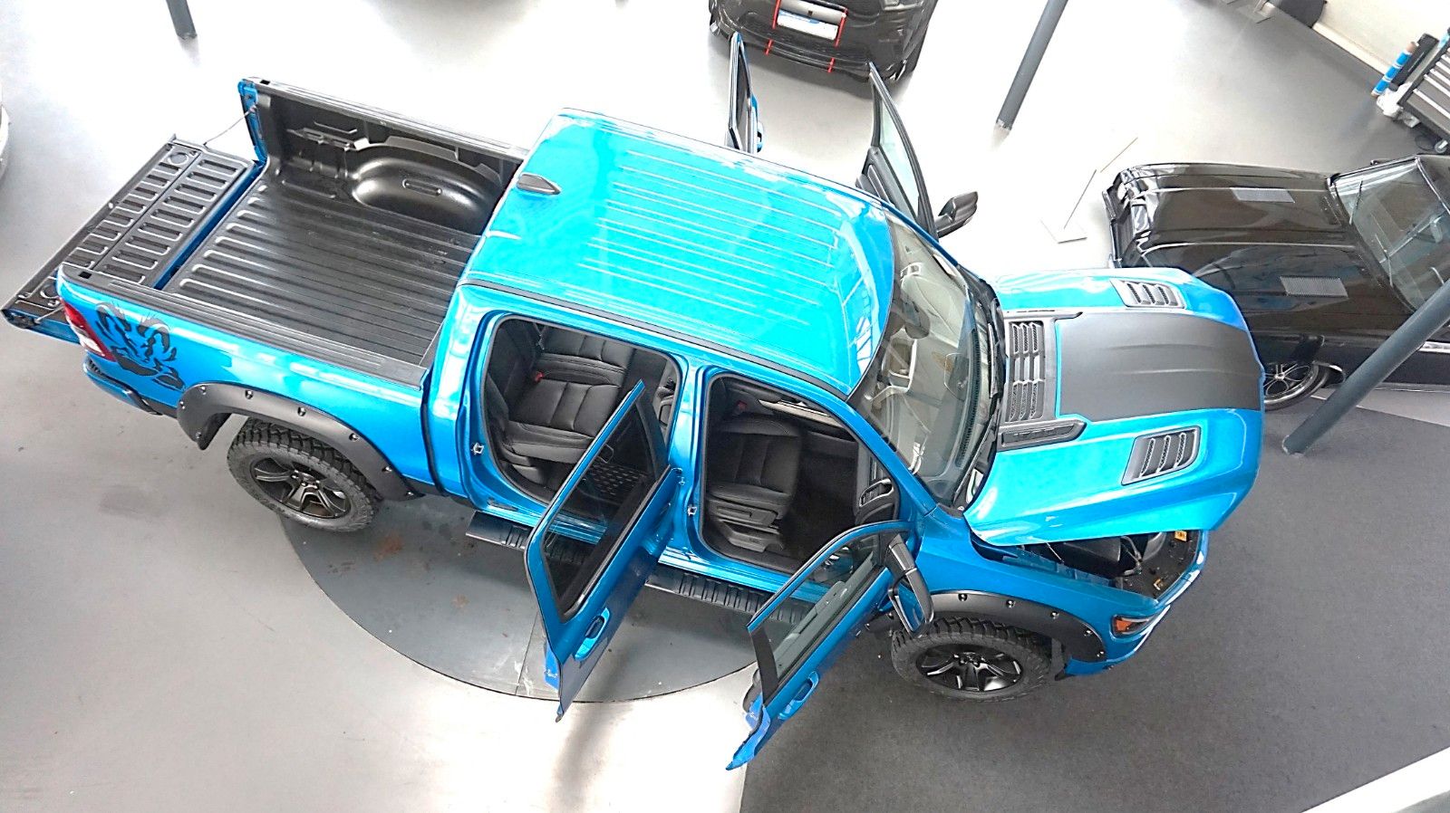Dodge RAM 1500 HEMI 5.7l Crew-Cab*4x4*Navi*Alu20*AHK