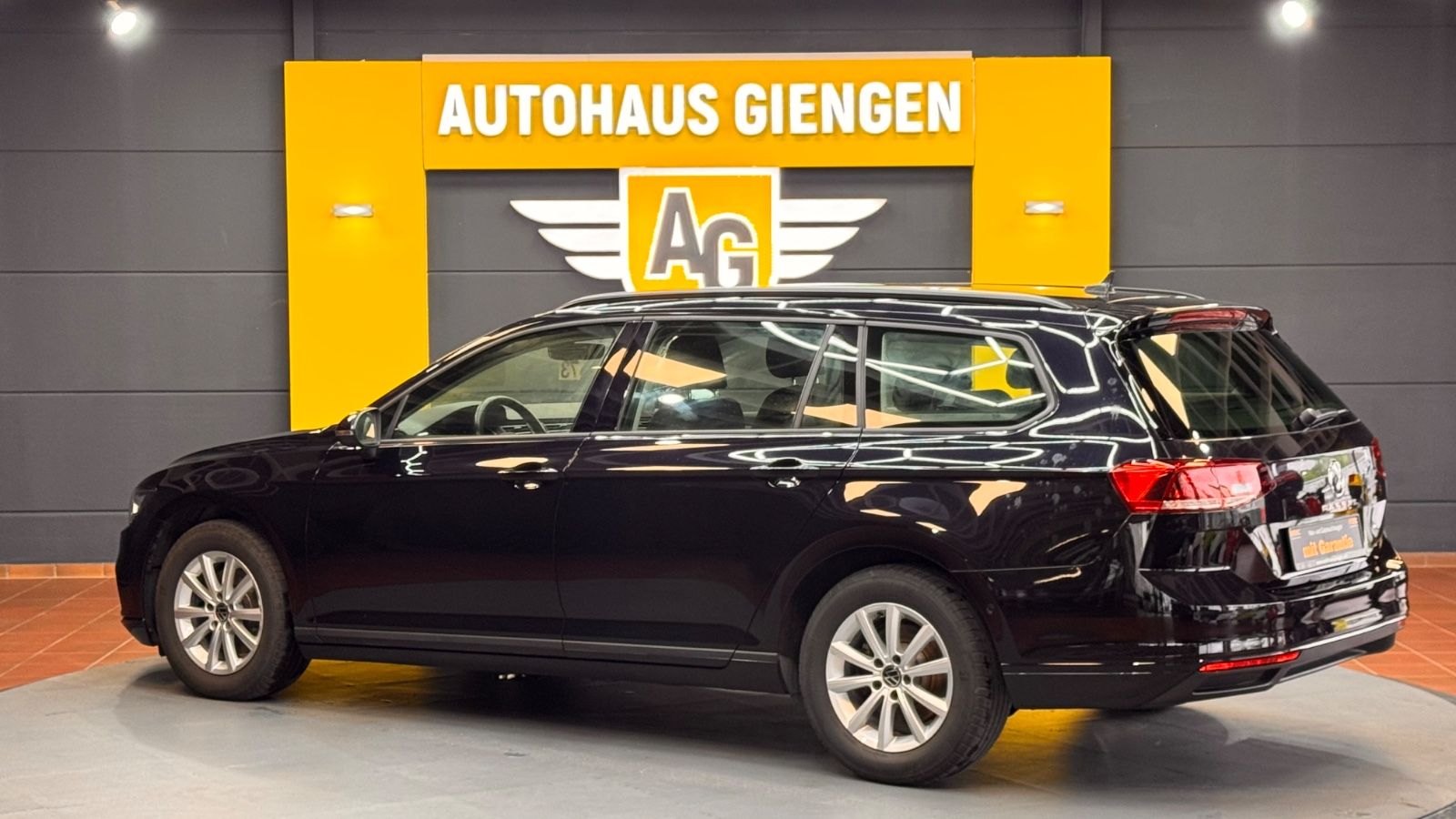 Volkswagen Passat Variant - Samsaru's Car Outlet