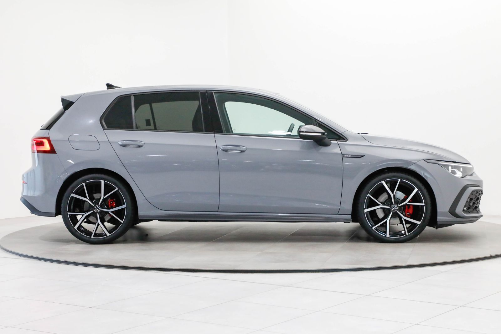 Volkswagen Golf GTD 2.0 TDI DSG AHK Matrix Kam. Pano HUD