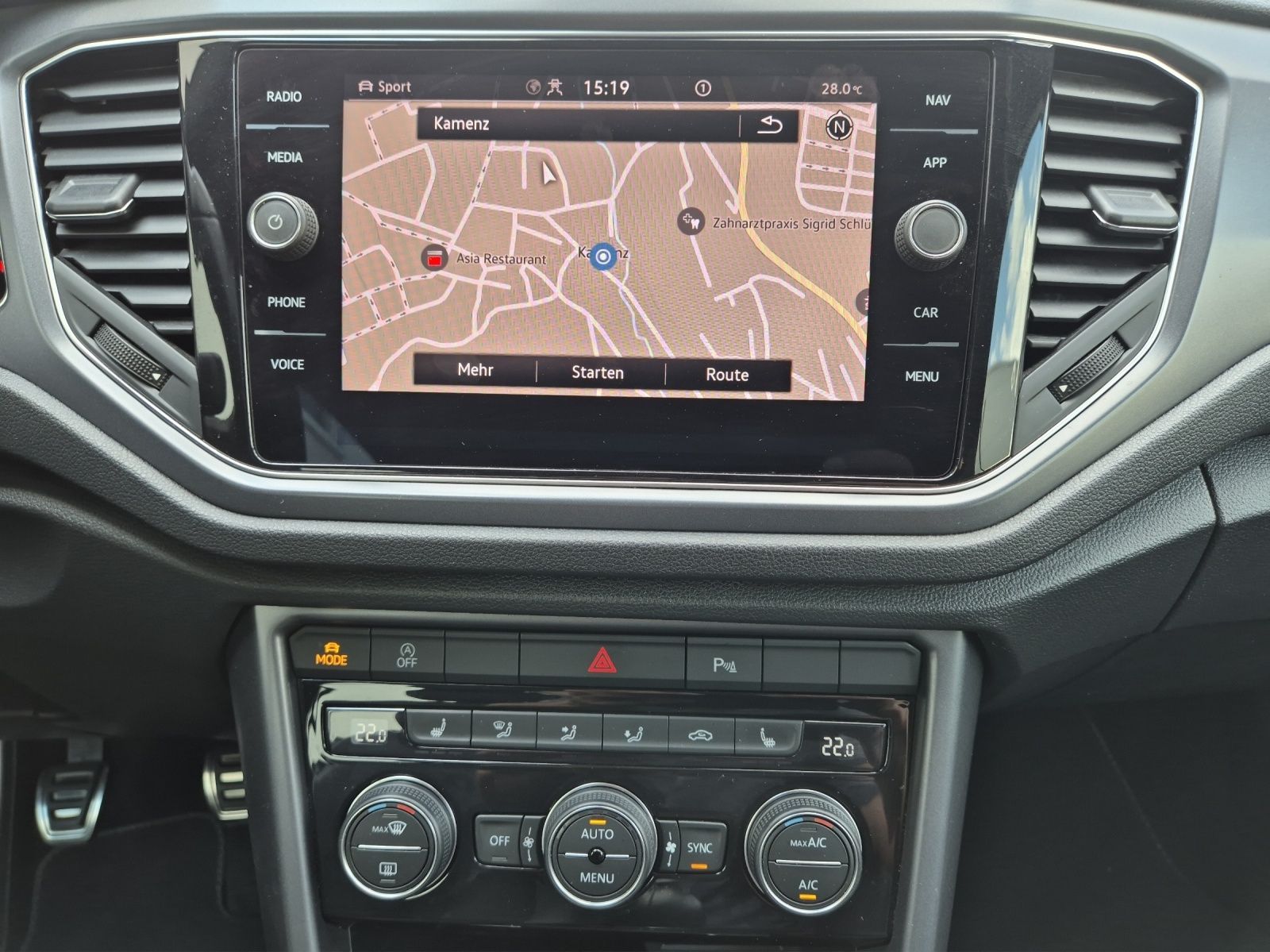 Volkswagen T-Roc TSI R-Line - Samsaru's Car Outlet