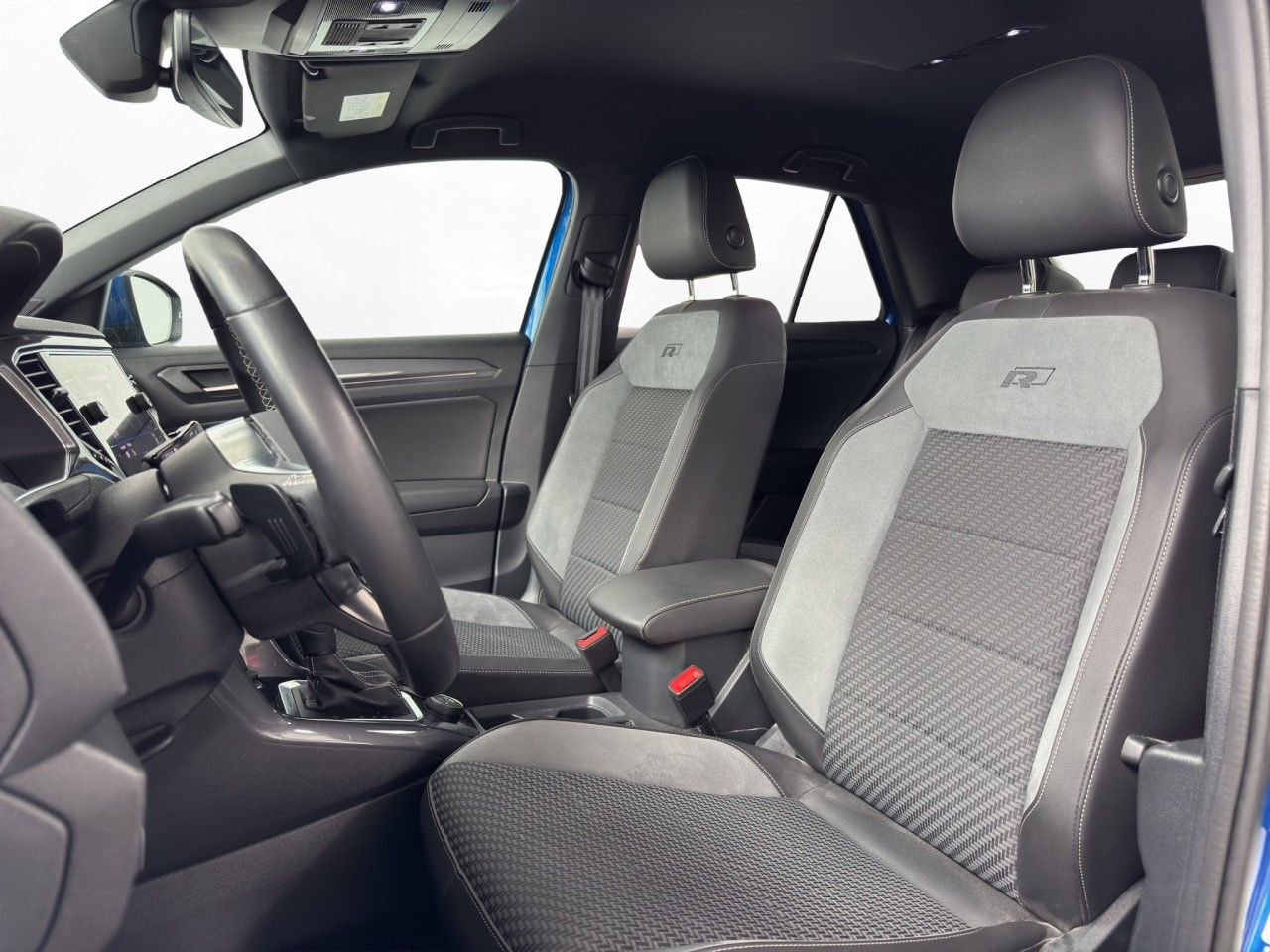 Volkswagen T-Roc 2.0 TSI DSG 4Motion R-Line - Samsaru's Car Outlet