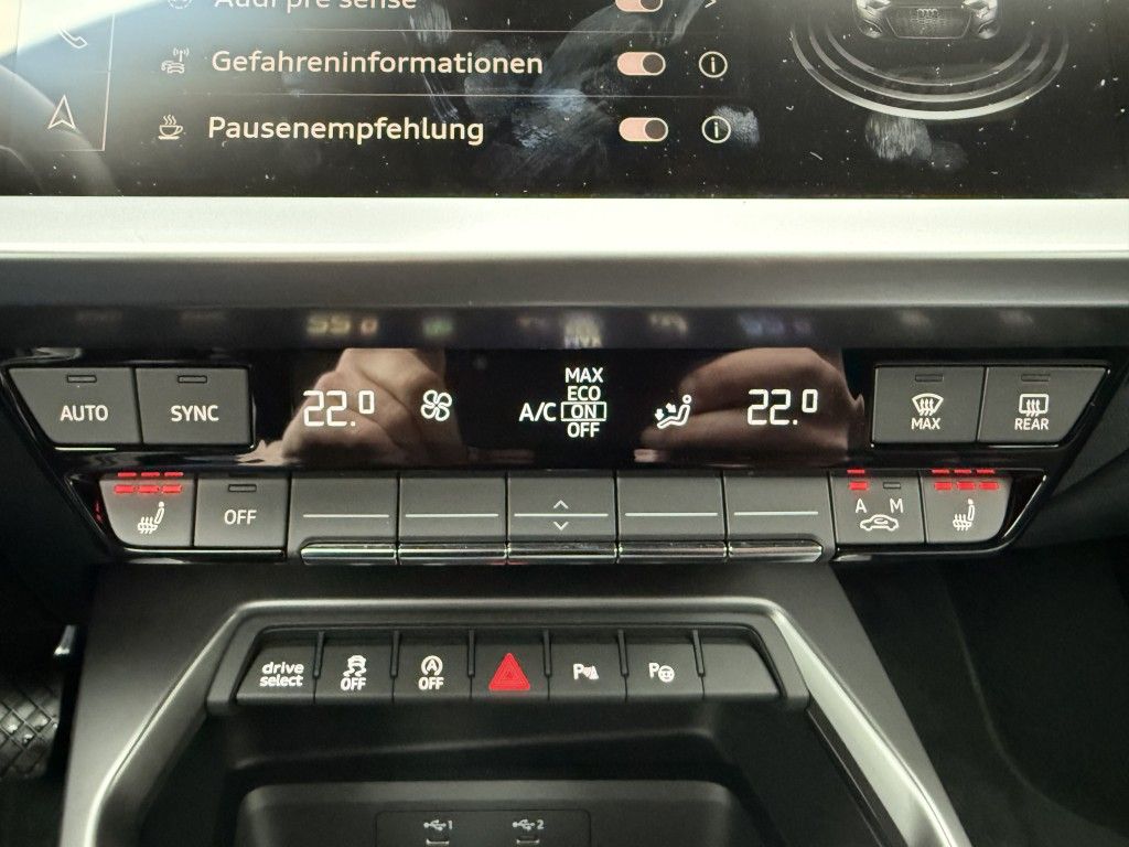 Audi A3 Sportback 35 TFSI S-Tronic - Samsaru's Car Outlet